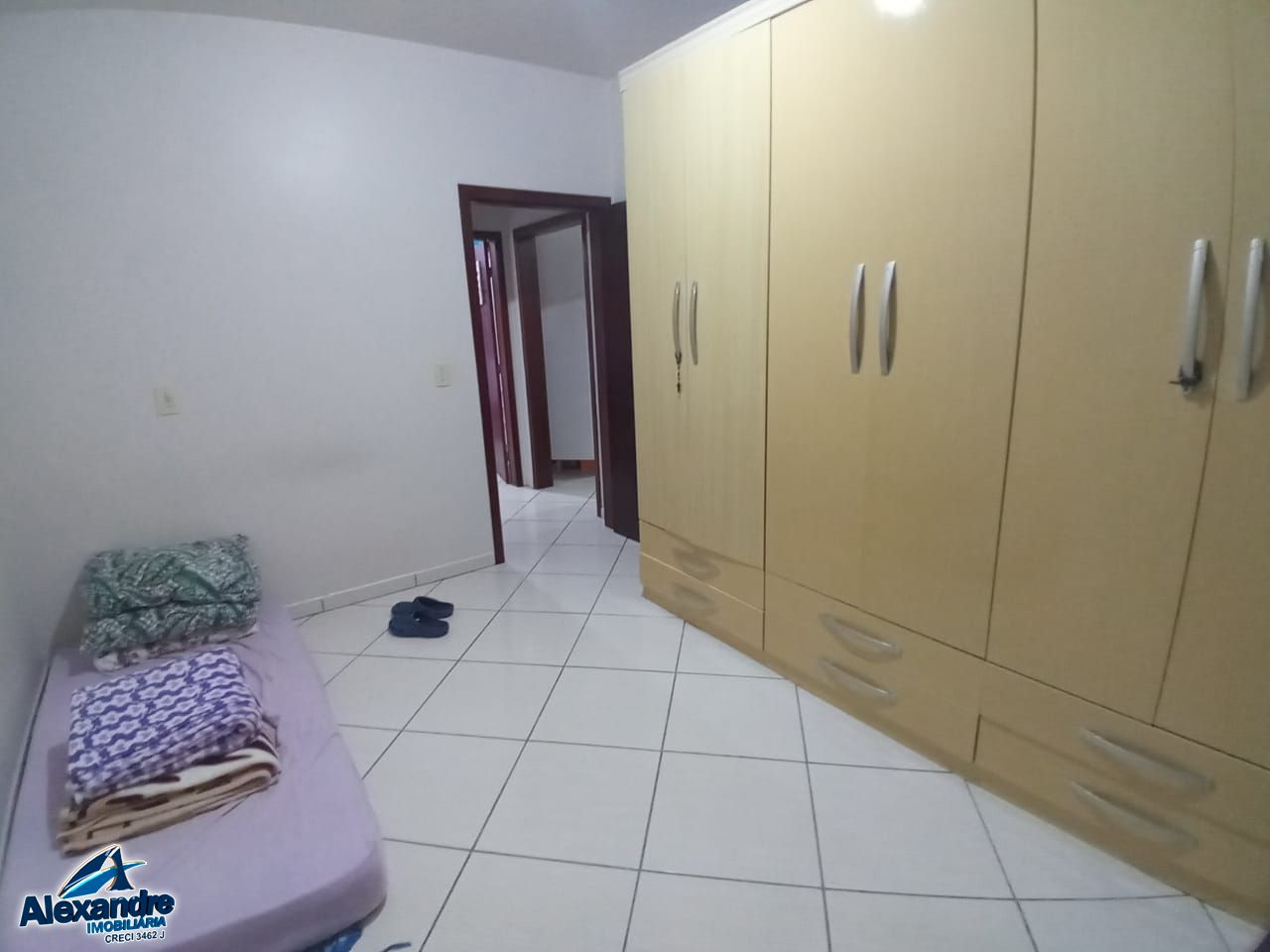 Casa à venda com 2 quartos, 70m² - Foto 9