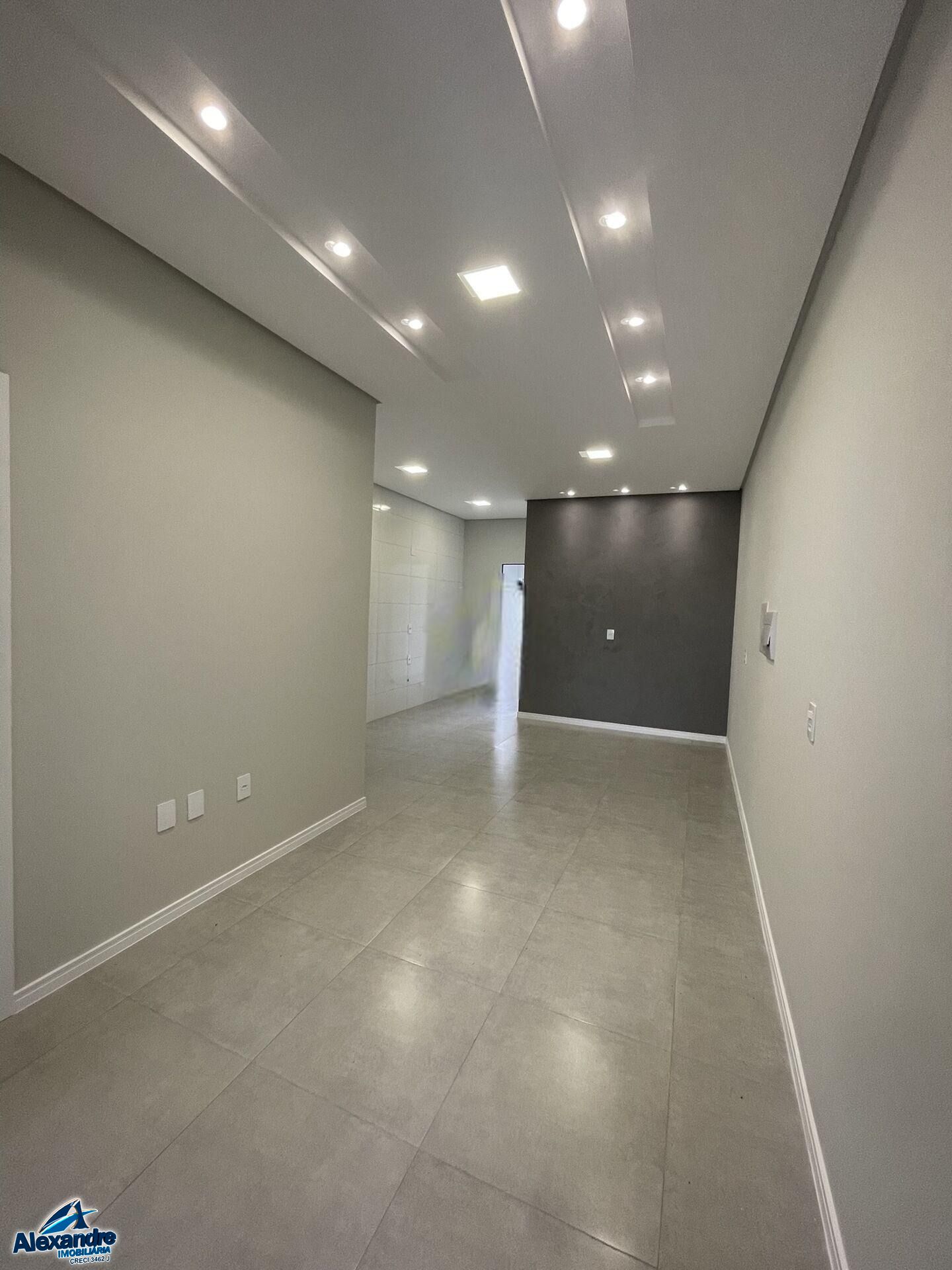 Casa à venda com 2 quartos, 57m² - Foto 2