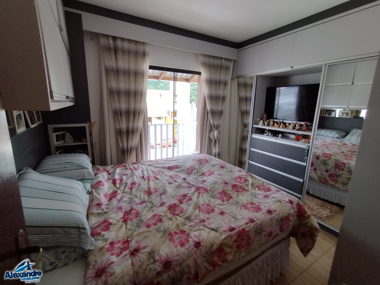 Casa à venda com 3 quartos, 160m² - Foto 7