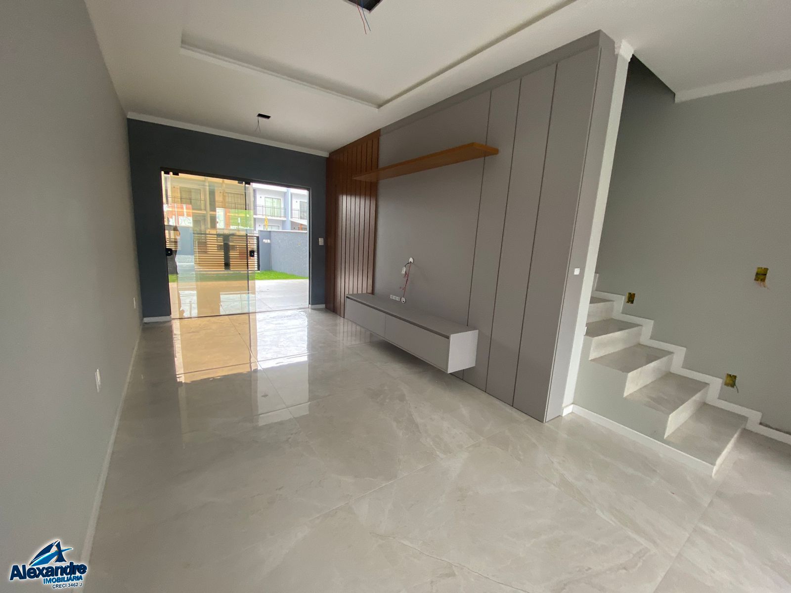 Casa à venda com 3 quartos, 117m² - Foto 3
