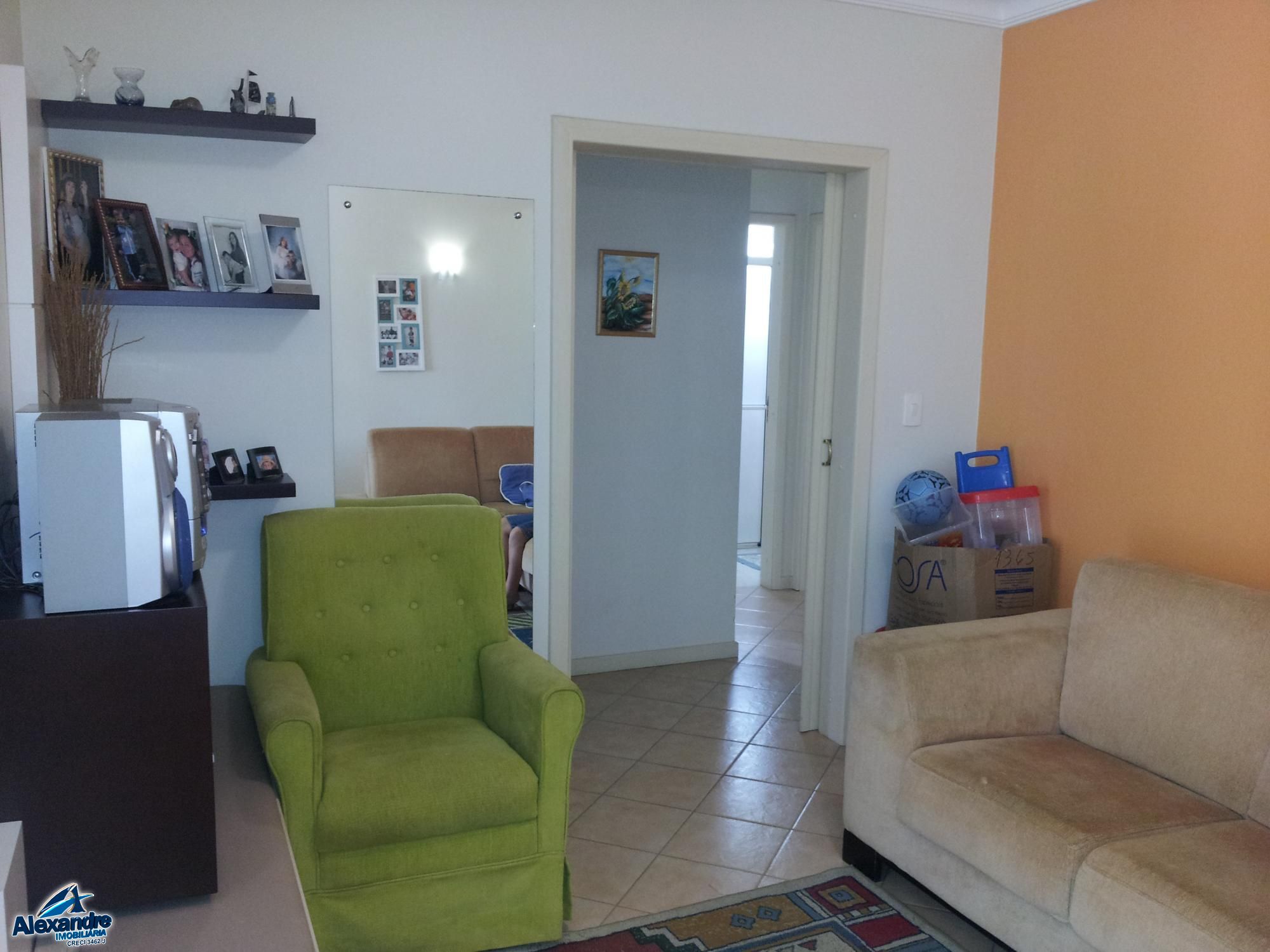 Apartamento à venda com 3 quartos, 120m² - Foto 2