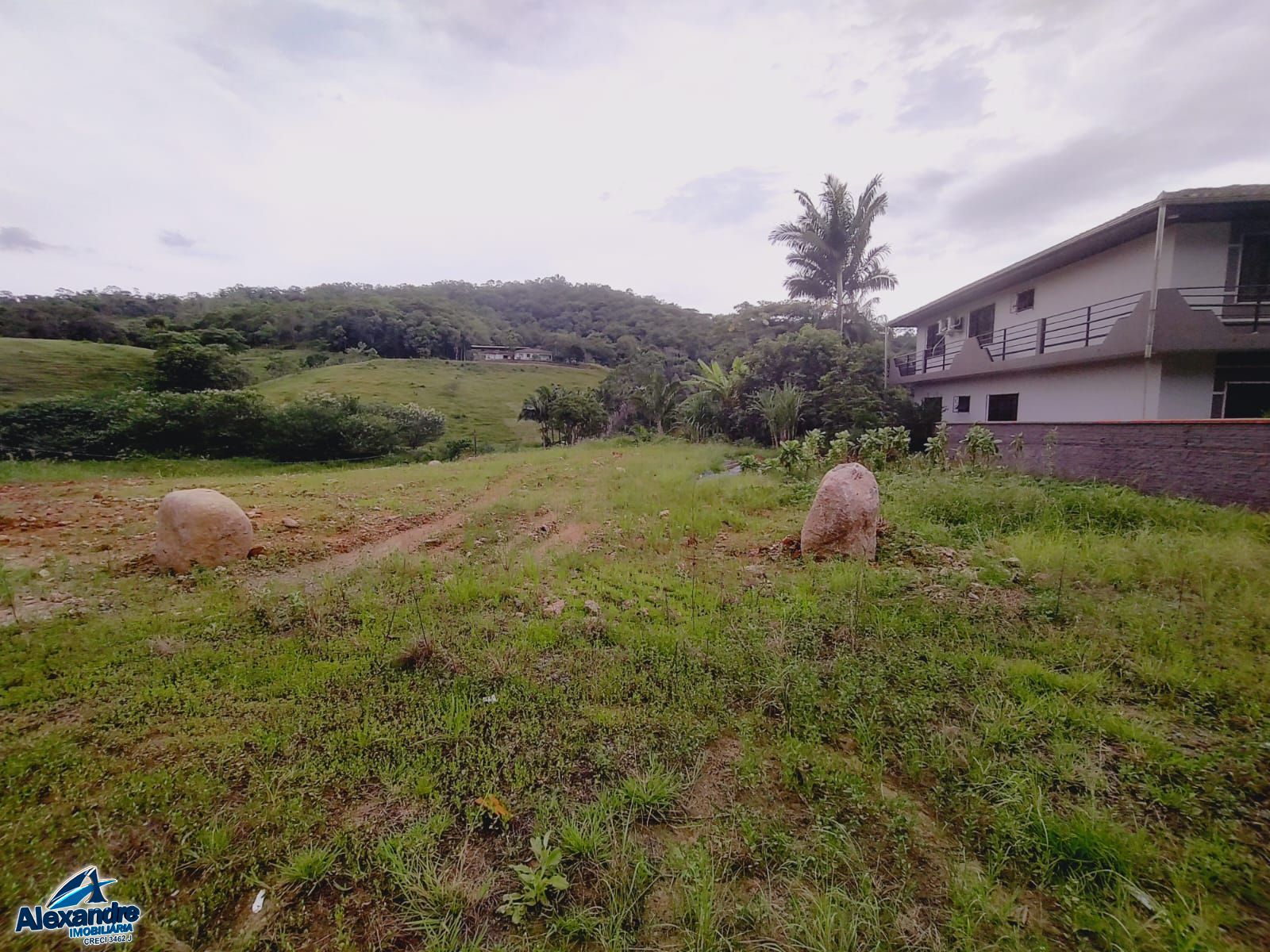 Terreno à venda, 1937m² - Foto 2