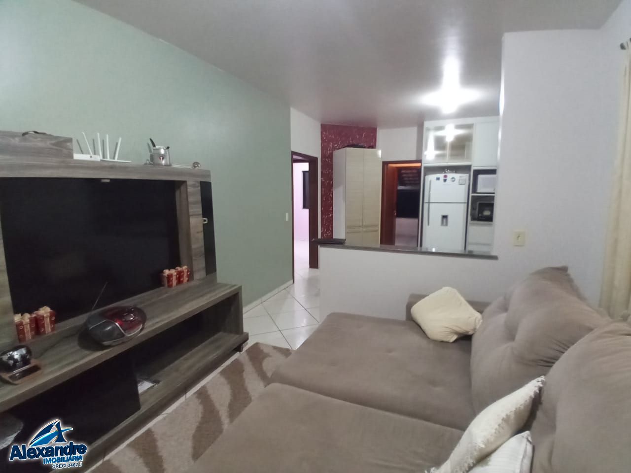 Casa à venda com 2 quartos, 70m² - Foto 3