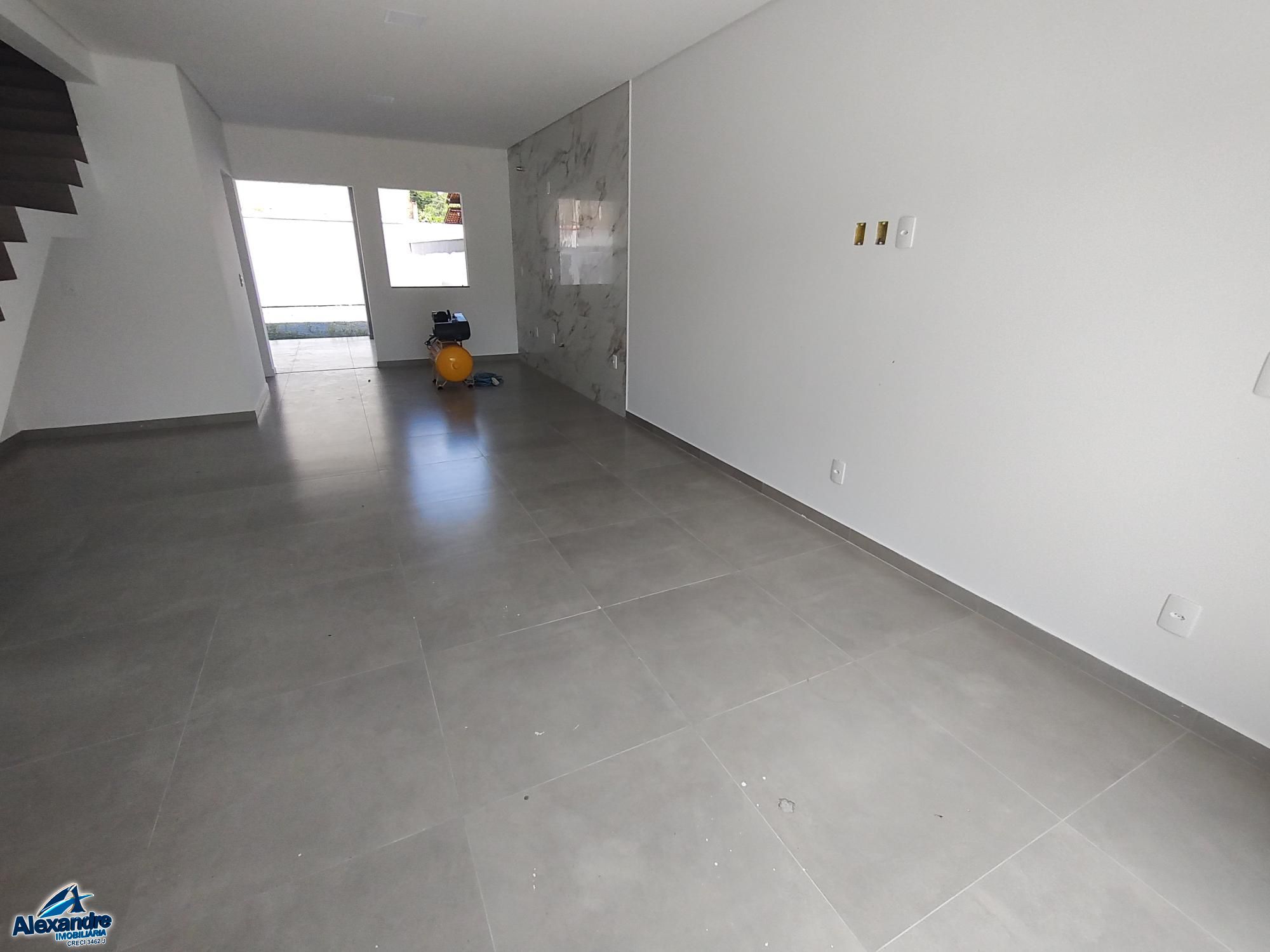 Casa à venda com 3 quartos, 126m² - Foto 2