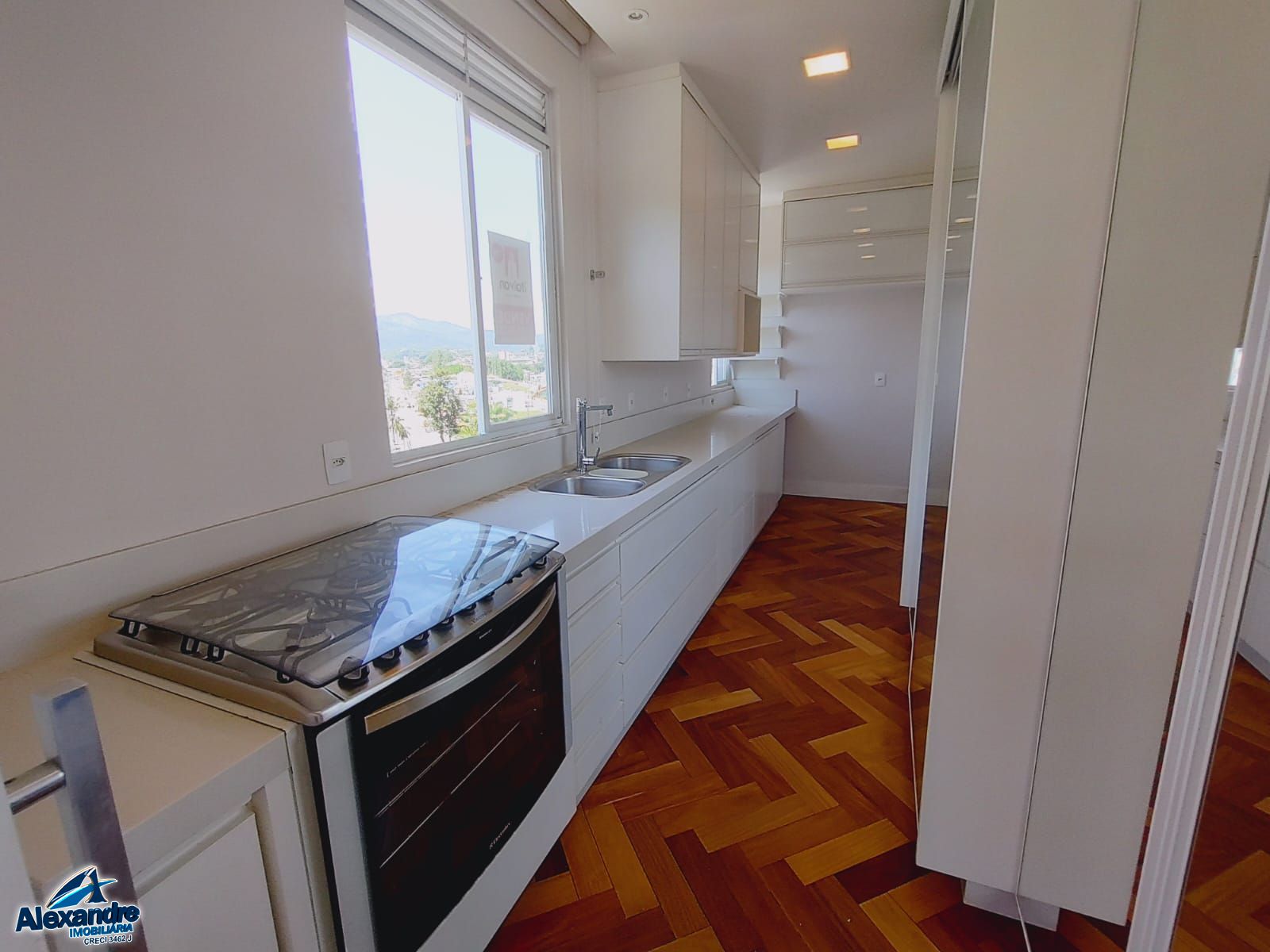 Apartamento à venda com 3 quartos, 317m² - Foto 14