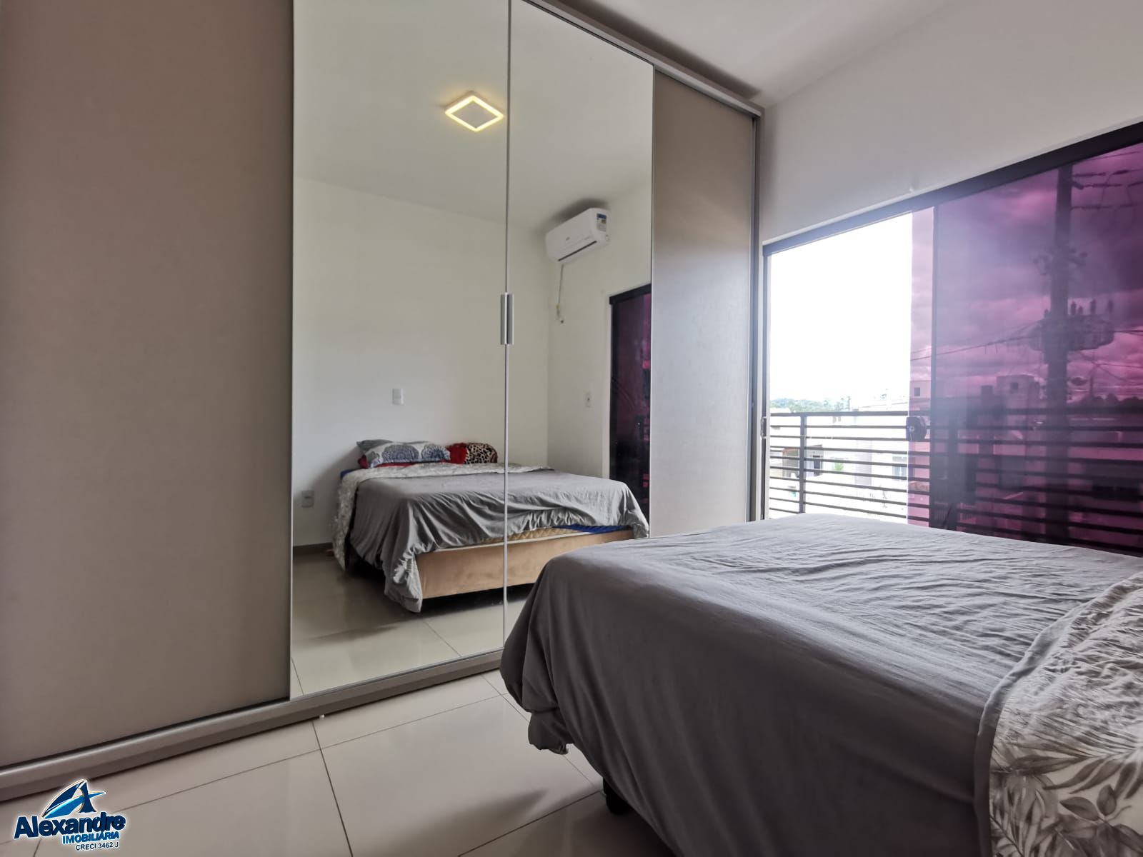 Casa à venda com 2 quartos, 79m² - Foto 12