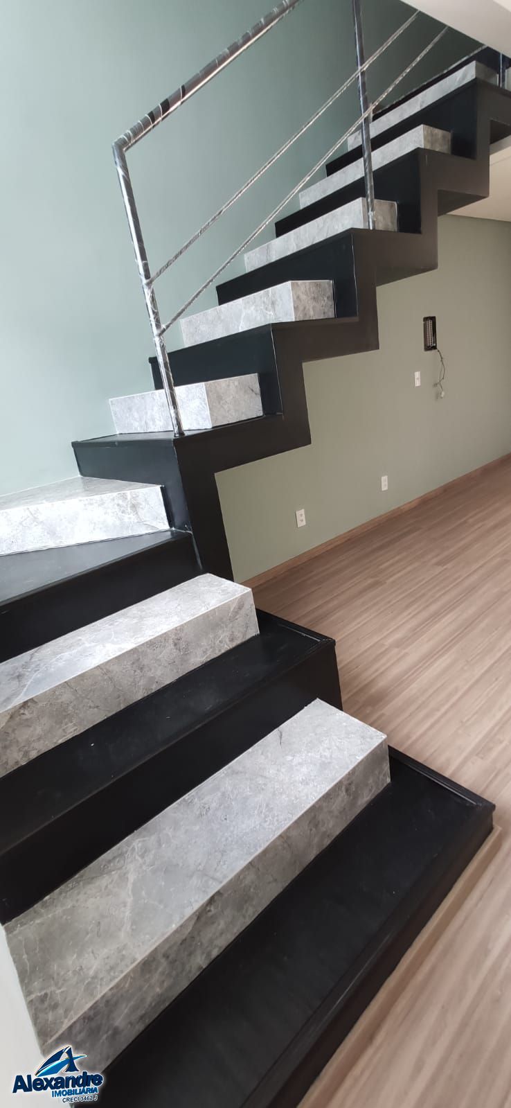 Casa à venda com 2 quartos, 93m² - Foto 9
