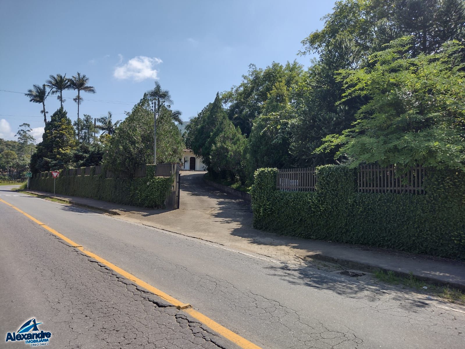 Casa, 5 quartos, 230 m² - Foto 3