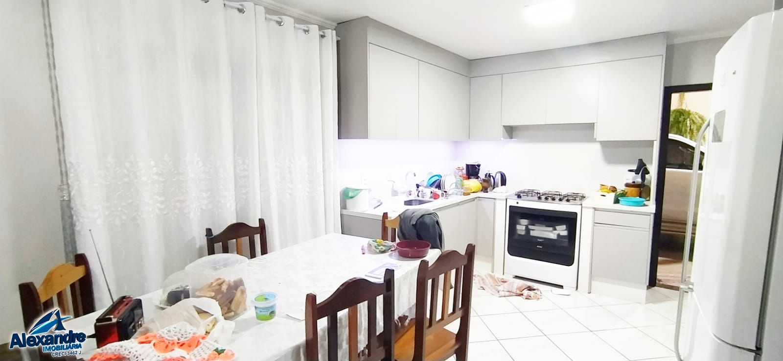 Casa à venda com 3 quartos, 100m² - Foto 5