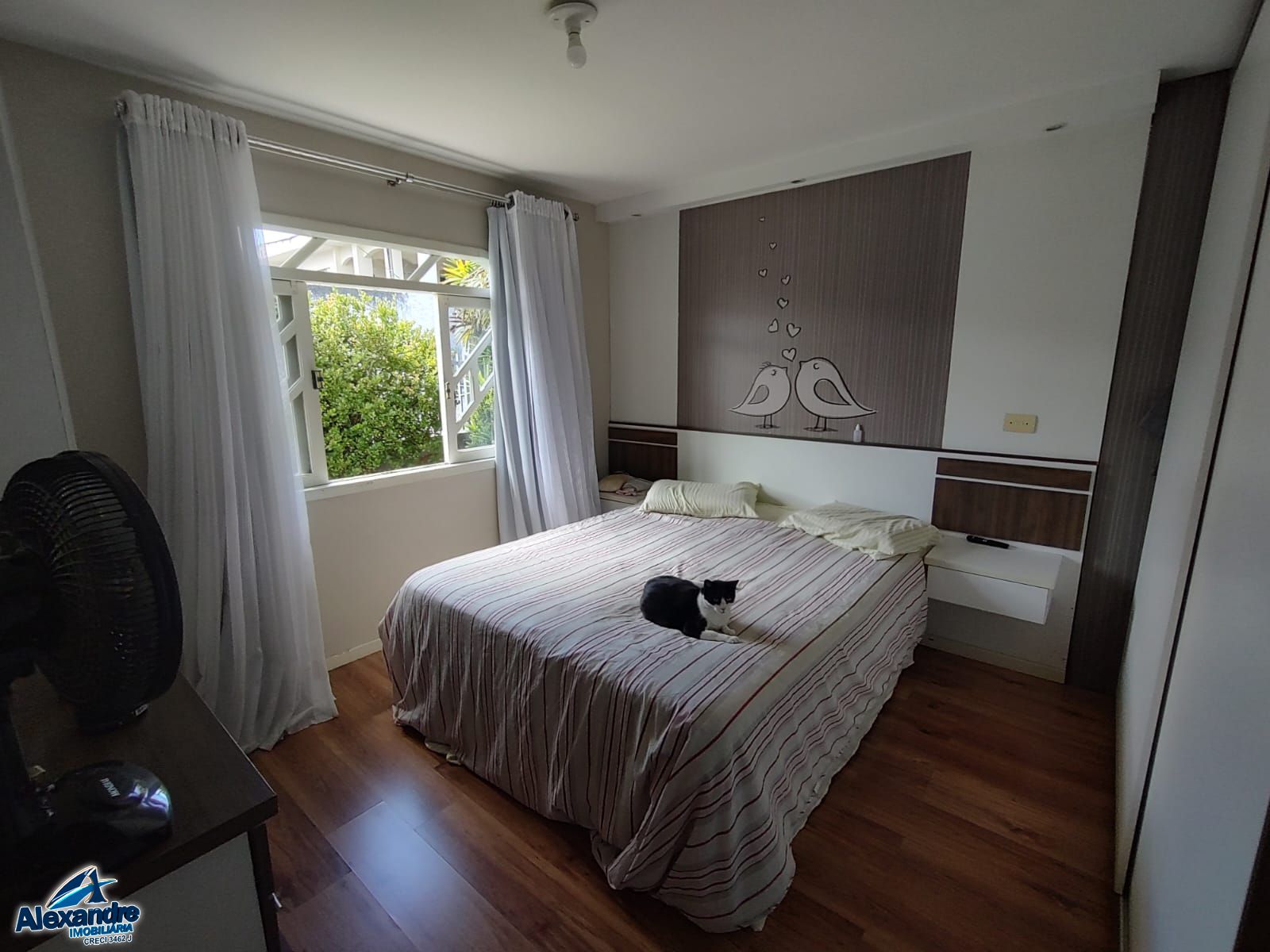 Casa à venda com 4 quartos, 220m² - Foto 14