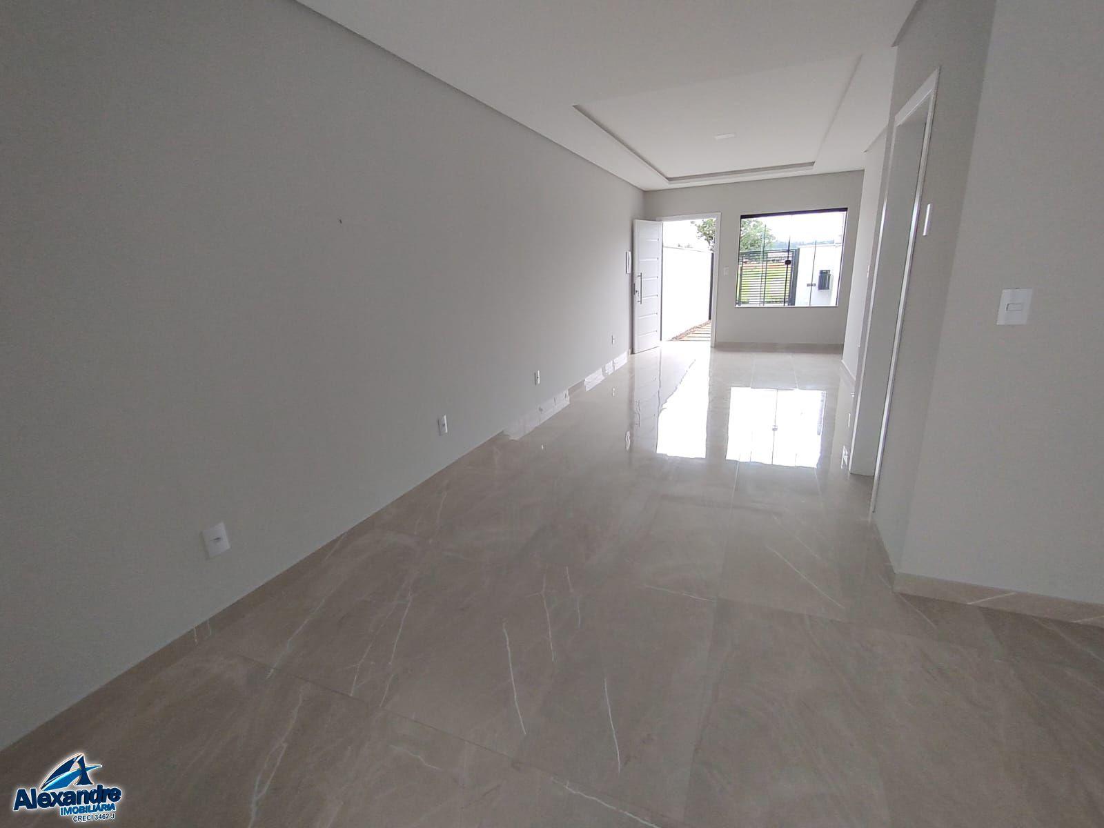Casa à venda com 3 quartos, 105m² - Foto 4