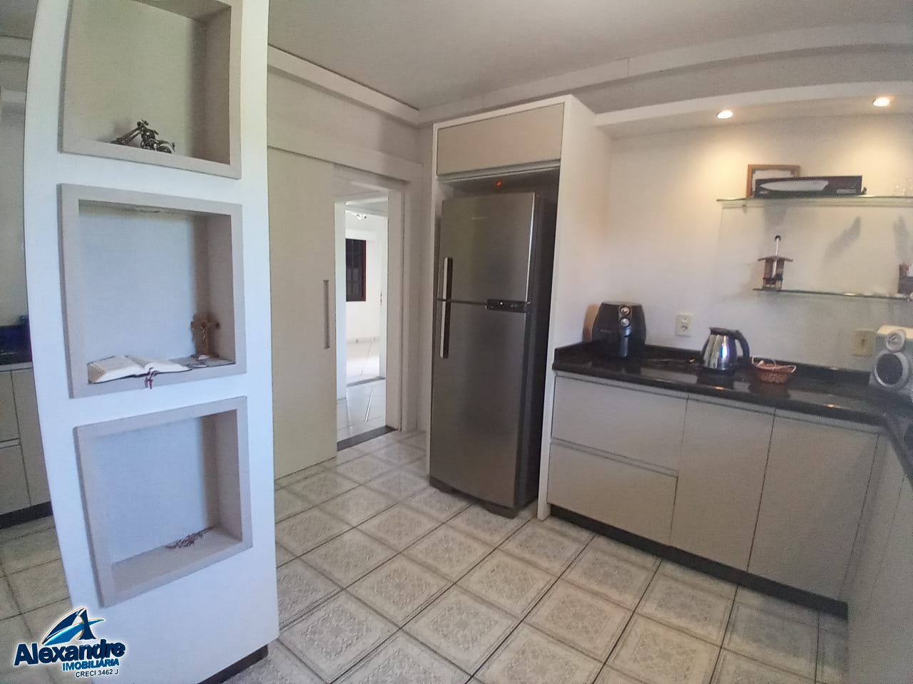 Casa à venda com 3 quartos, 150m² - Foto 14