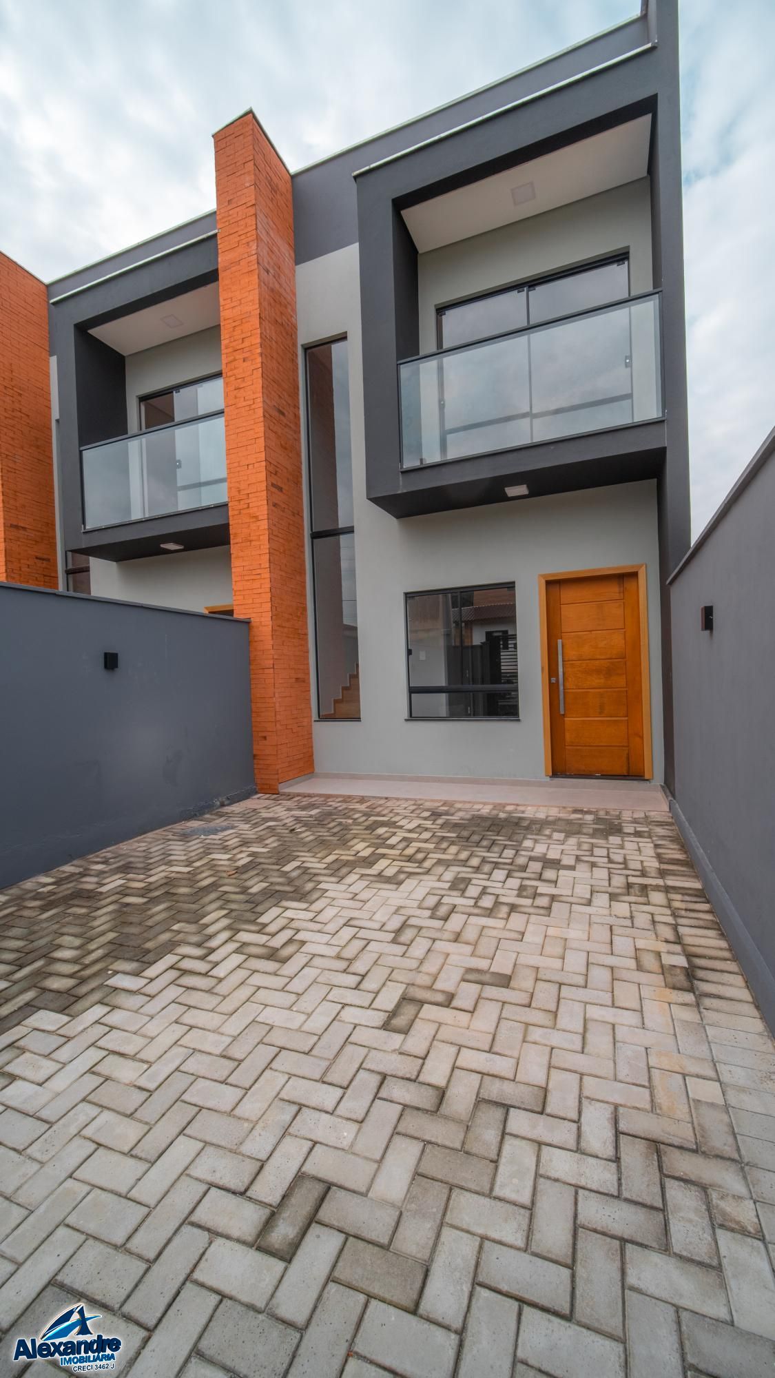 Casa, 3 quartos, 131 m² - Foto 1