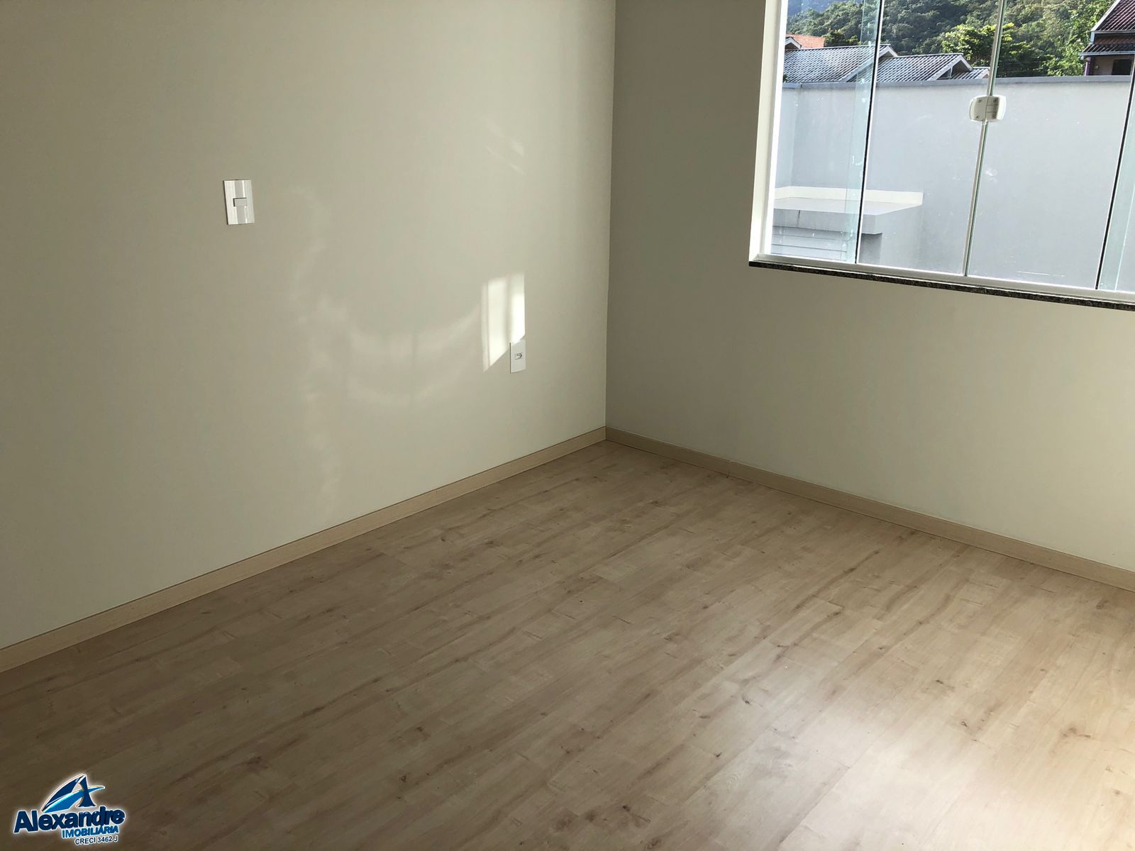 Casa à venda com 3 quartos, 110m² - Foto 7
