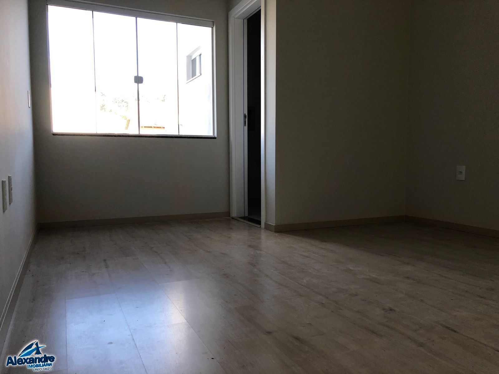 Casa à venda com 3 quartos, 110m² - Foto 5