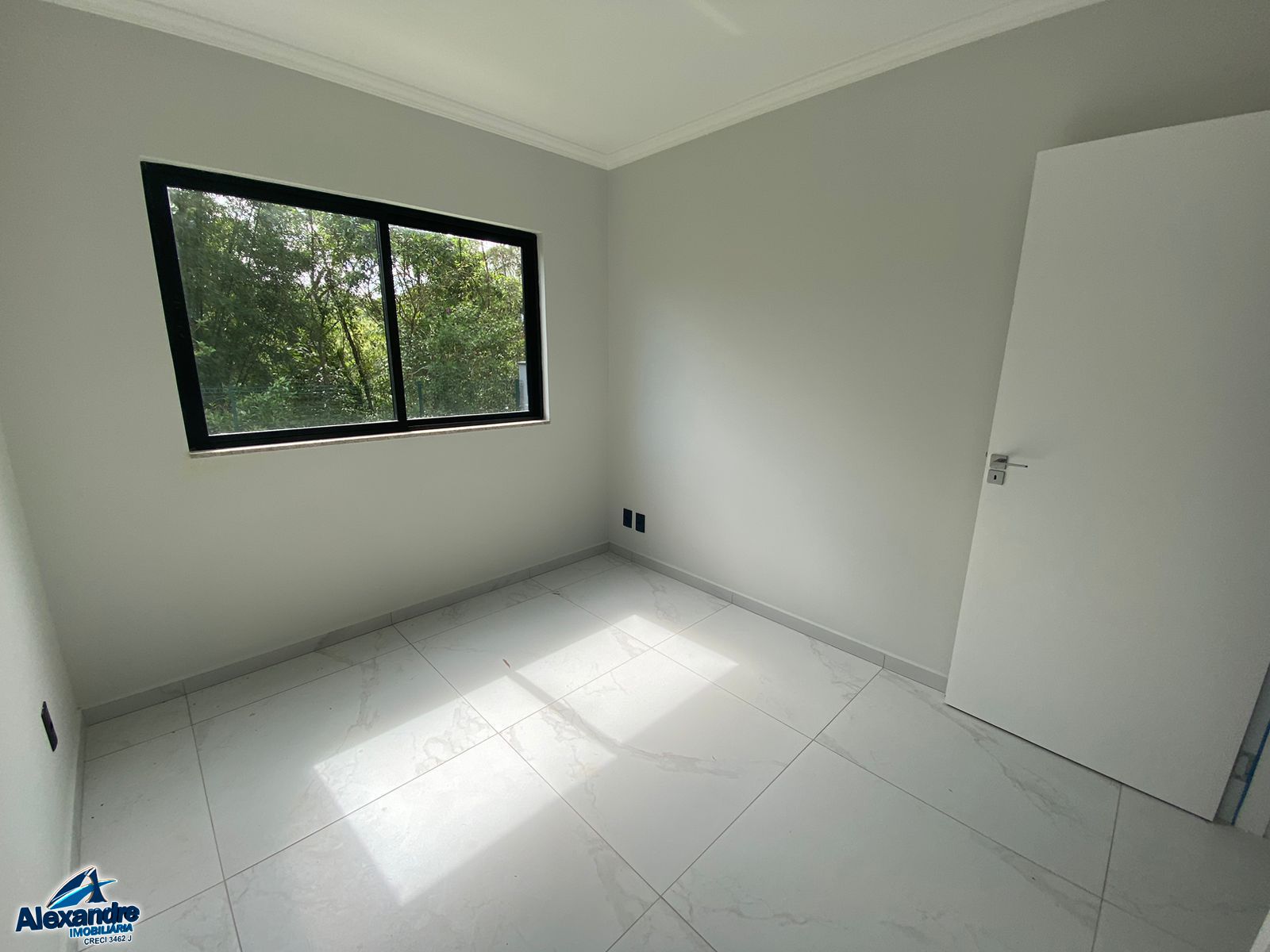 Casa à venda com 3 quartos, 84m² - Foto 10