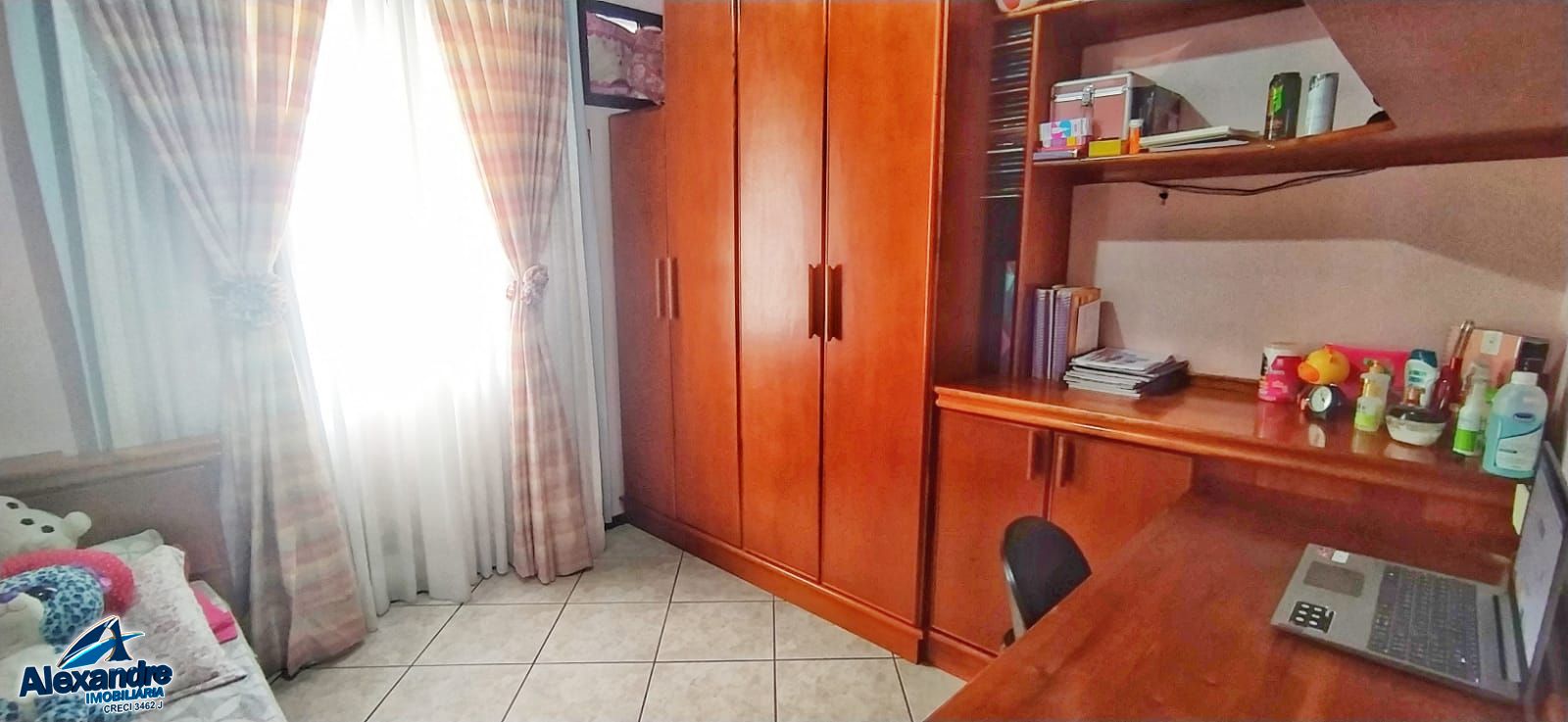 Casa à venda com 4 quartos, 300m² - Foto 18