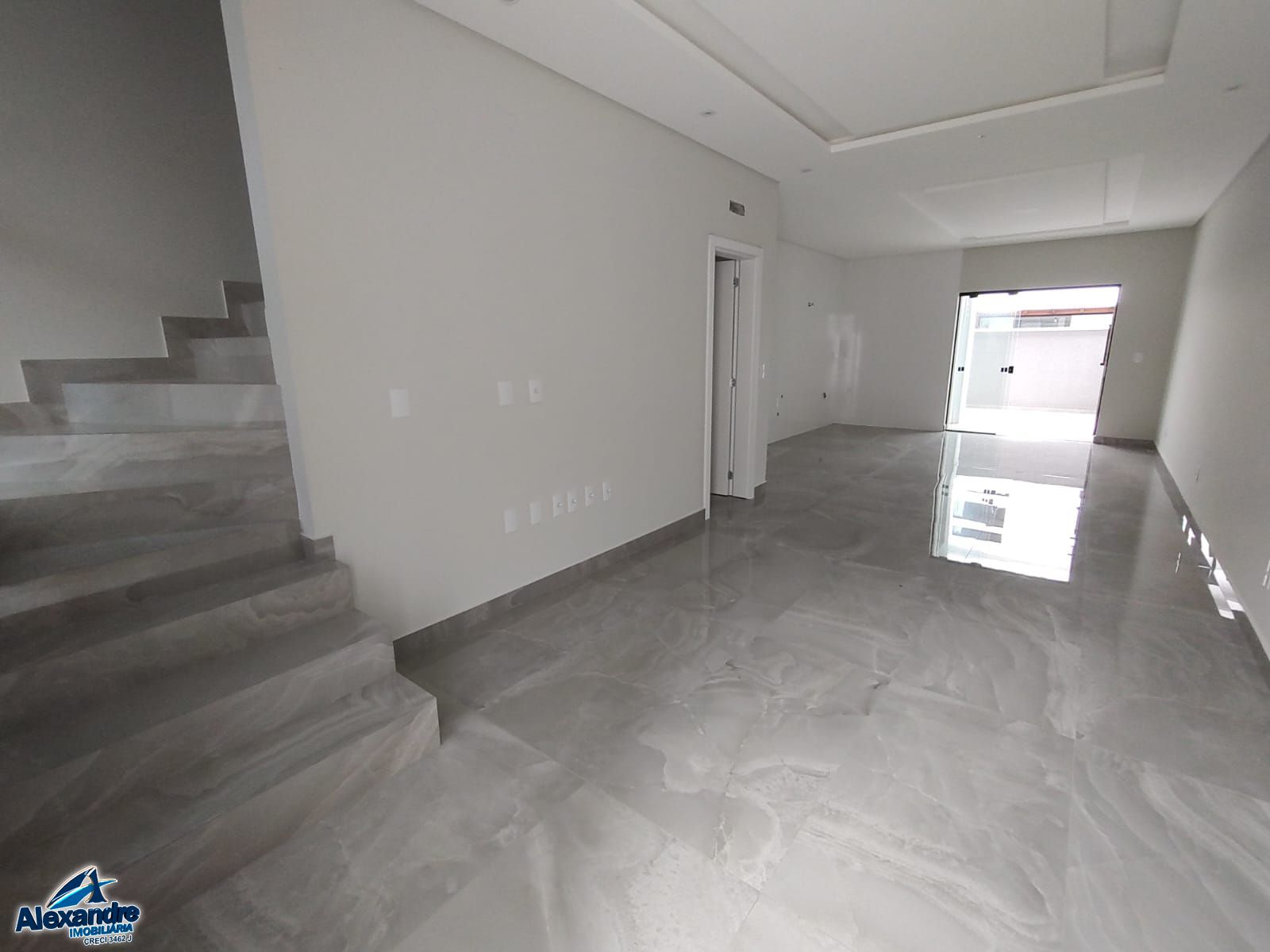 Casa, 3 quartos, 113 m² - Foto 1