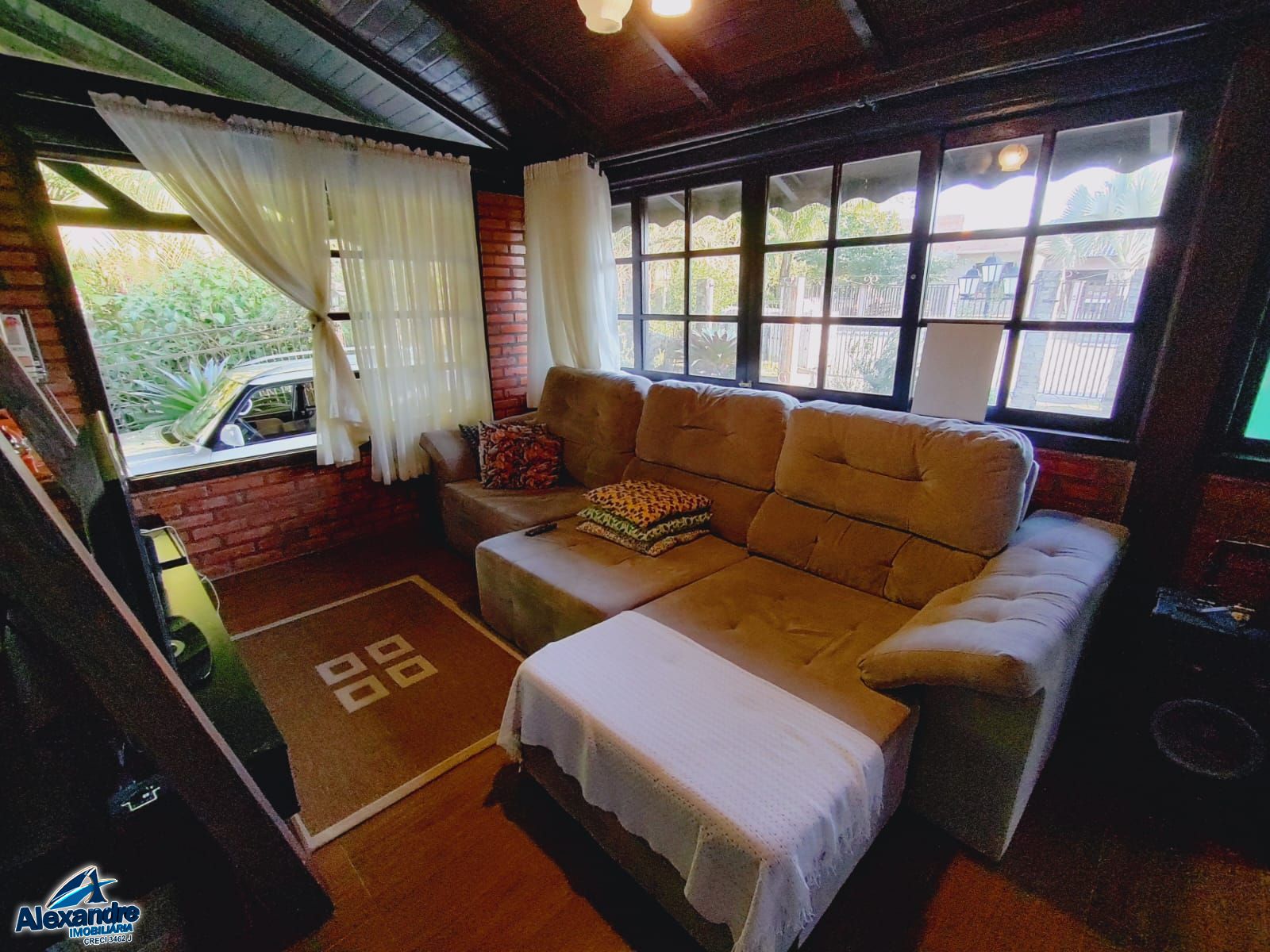 Casa à venda com 2 quartos, 126m² - Foto 2