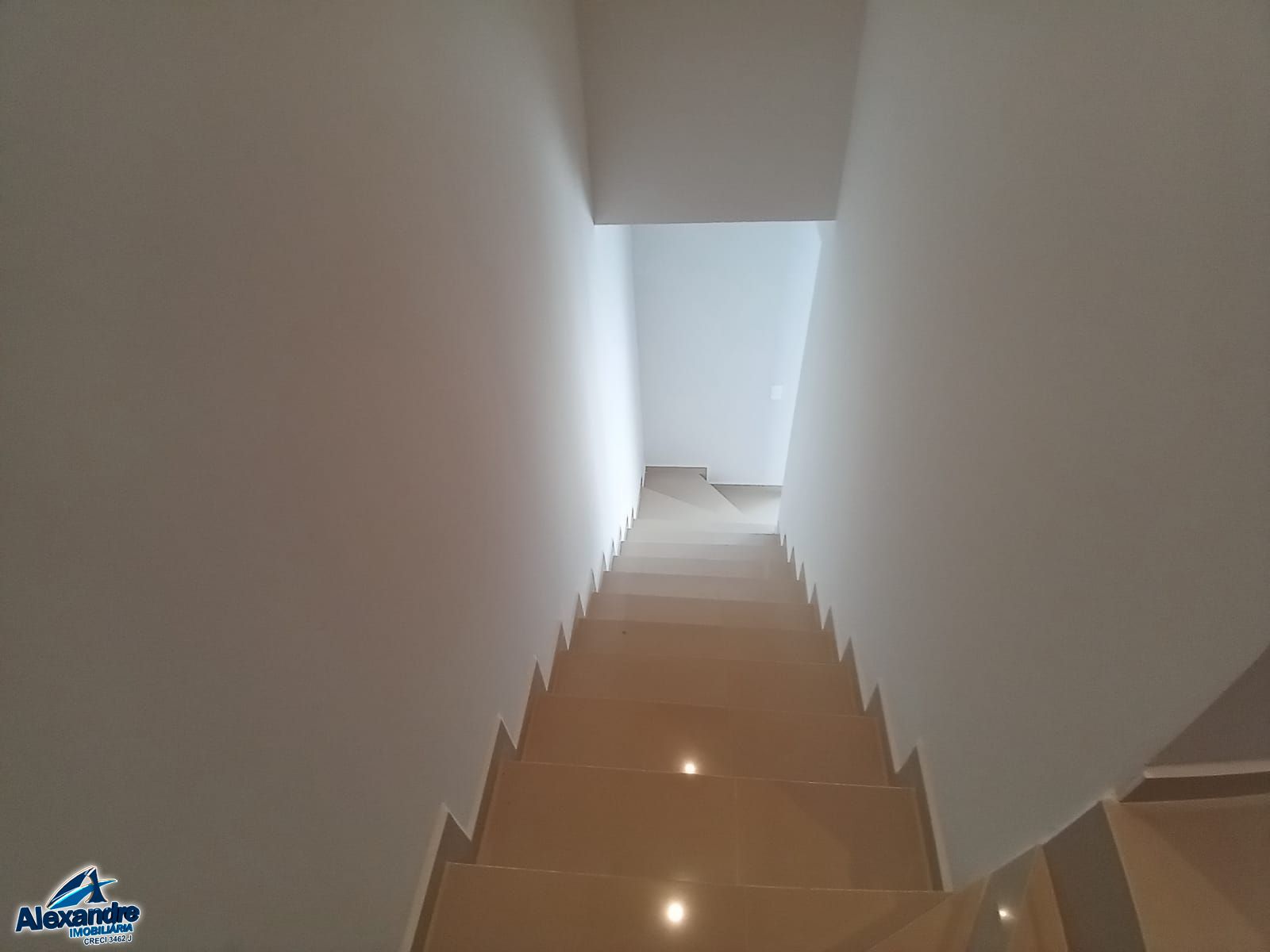 Casa à venda com 2 quartos, 95m² - Foto 11