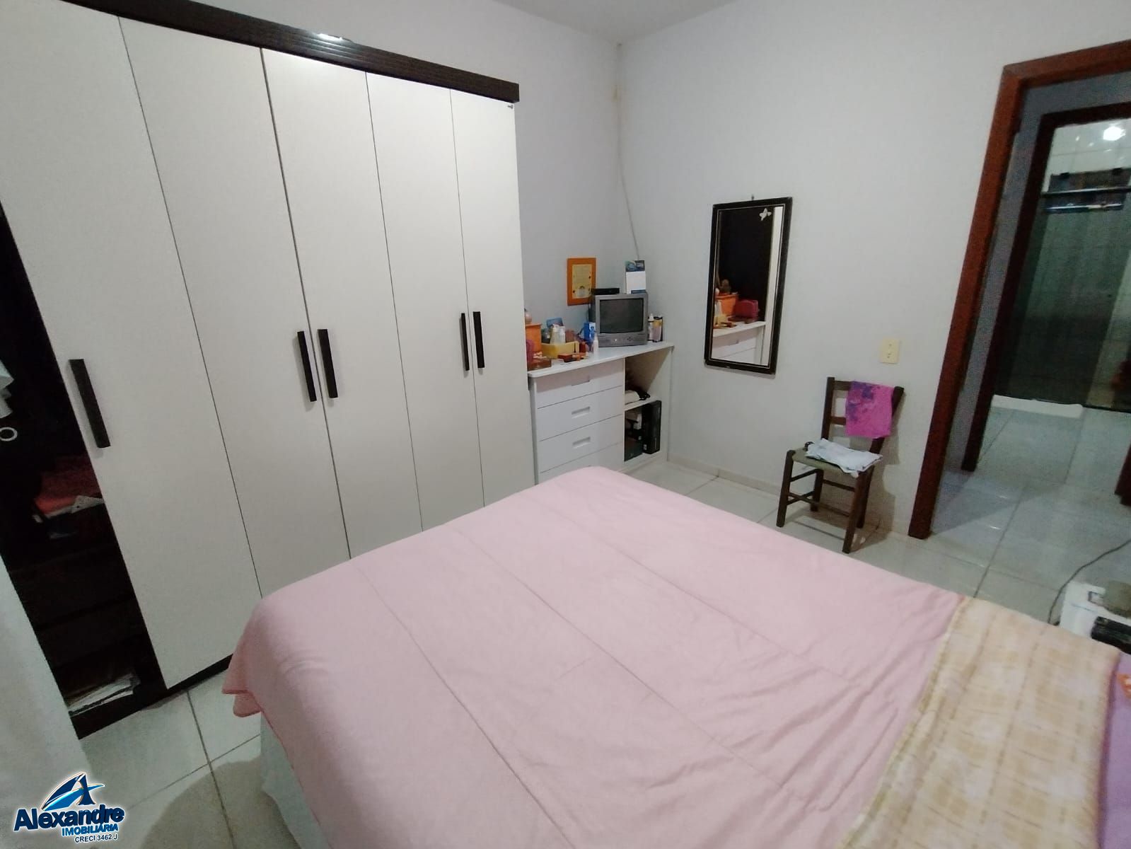 Casa à venda com 3 quartos, 98m² - Foto 10