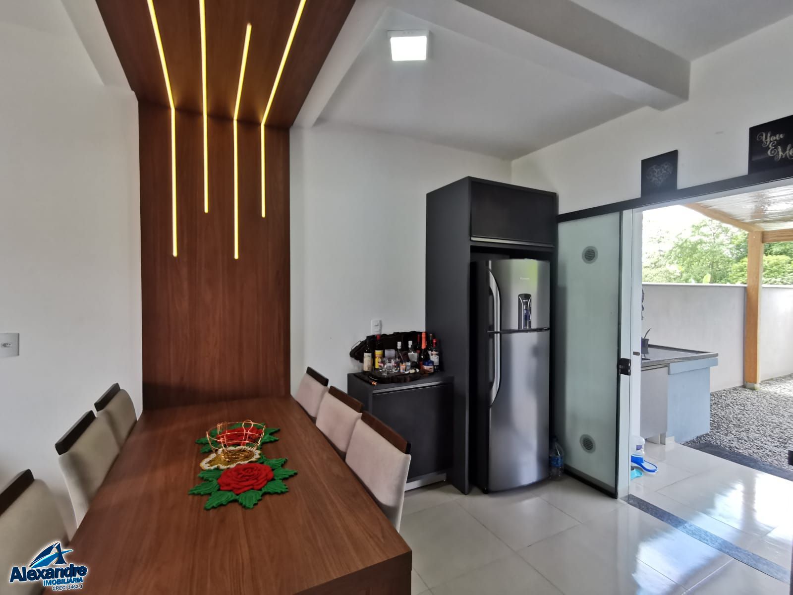 Casa à venda com 2 quartos, 79m² - Foto 7