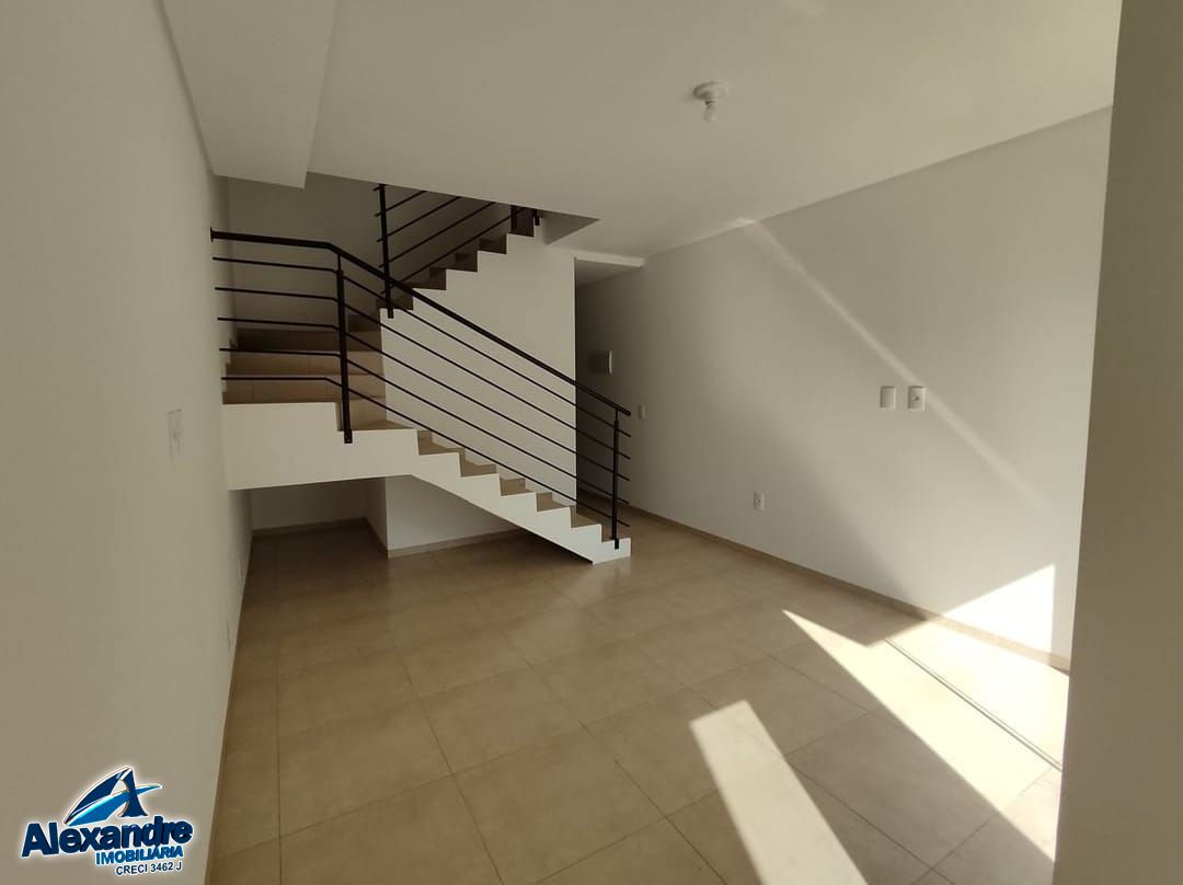 Casa à venda com 2 quartos, 82m² - Foto 5