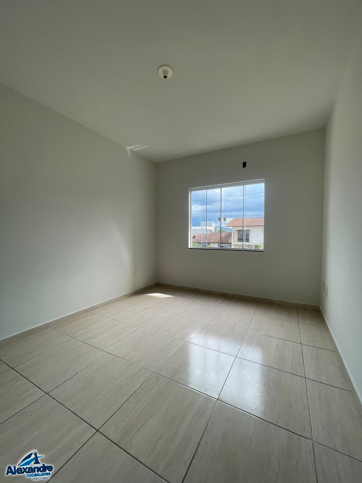 Apartamento à venda com 2 quartos, 74m² - Foto 4