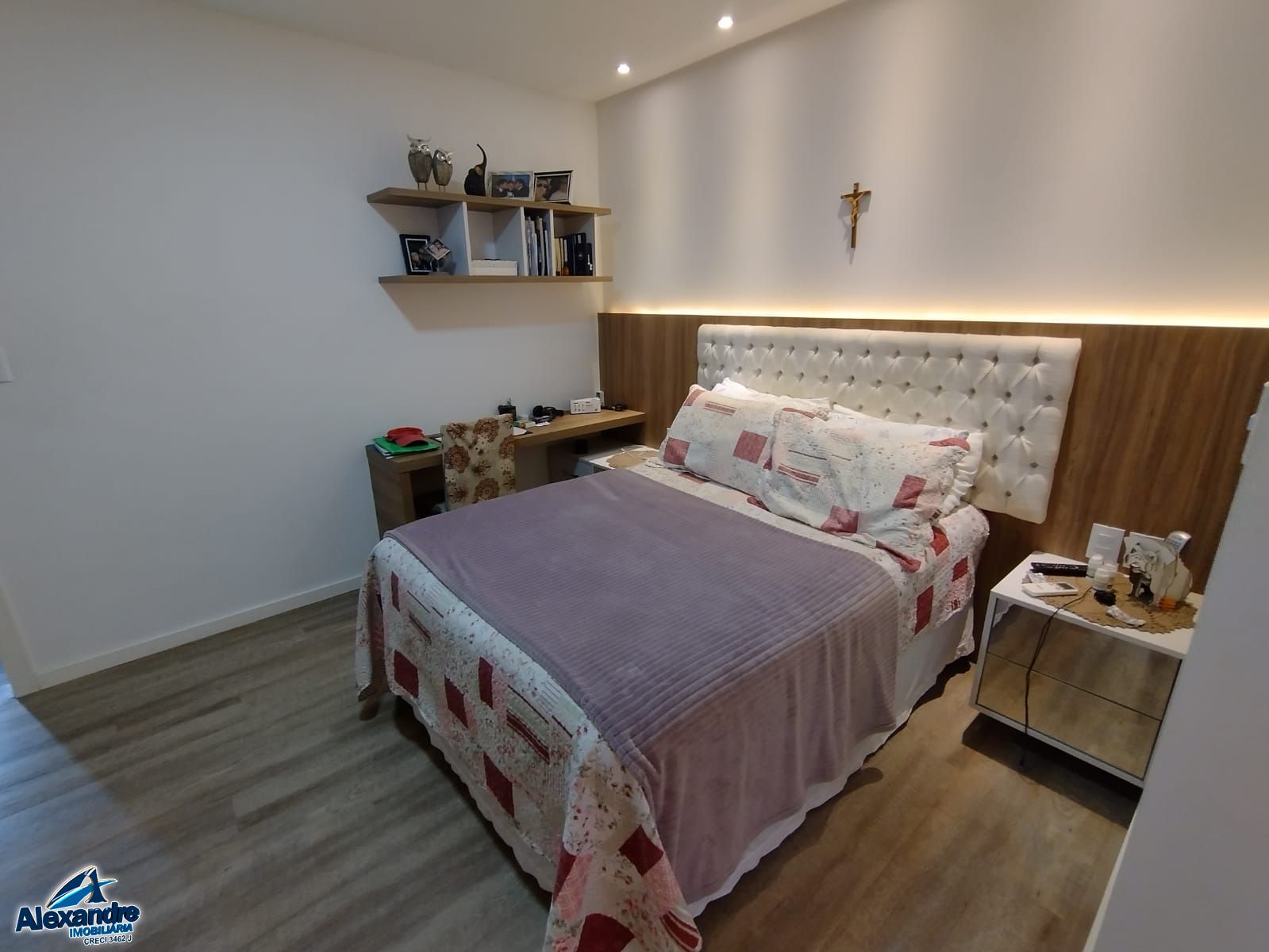 Casa à venda com 3 quartos, 200m² - Foto 14