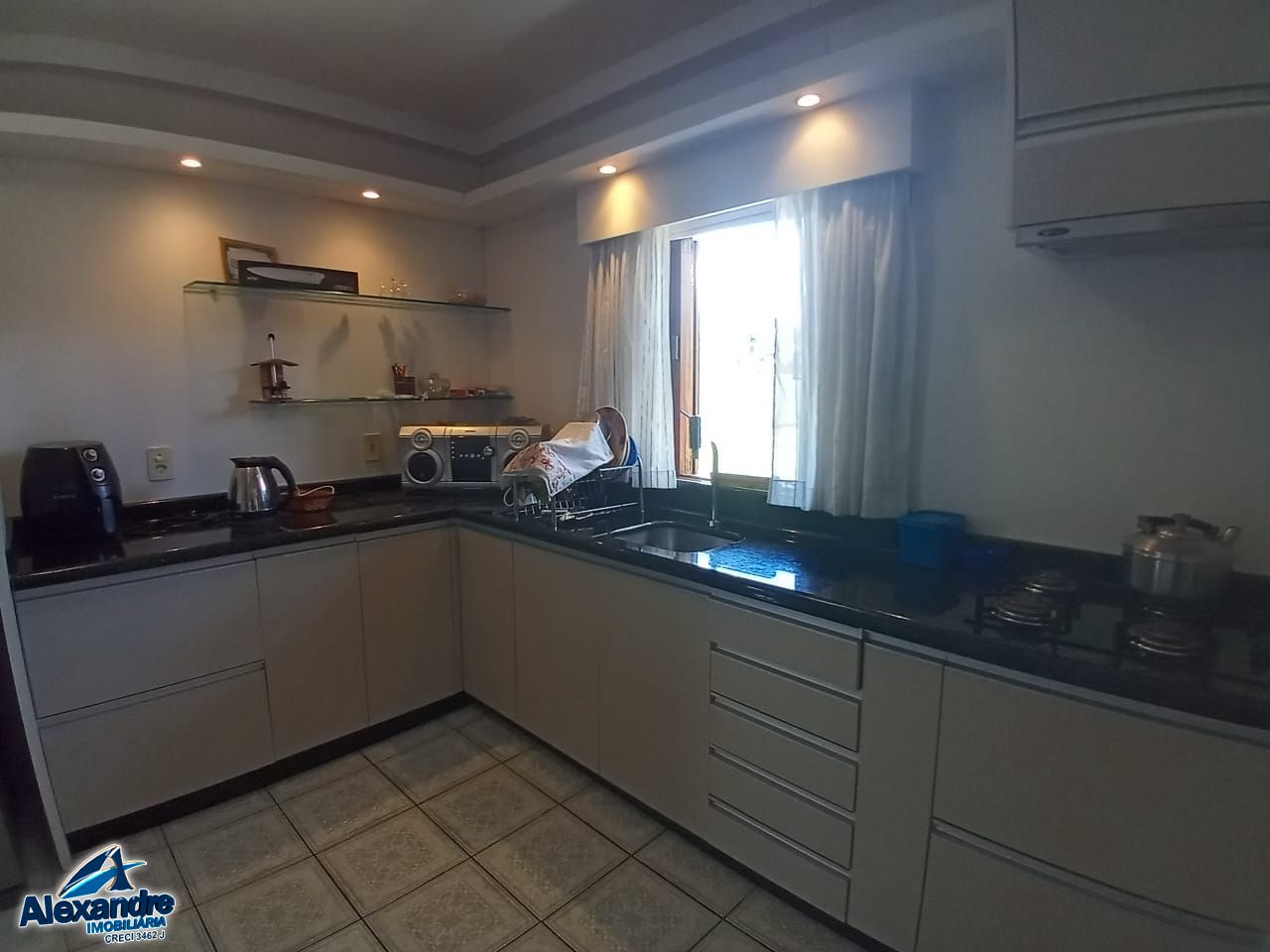 Casa à venda com 3 quartos, 150m² - Foto 13