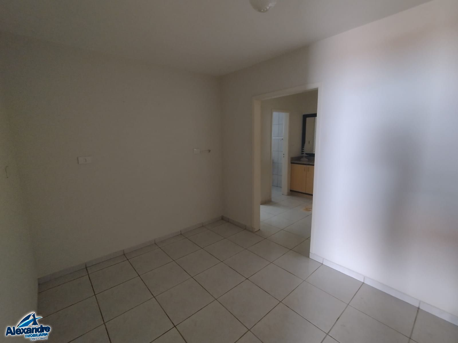 Casa à venda com 6 quartos, 200m² - Foto 26