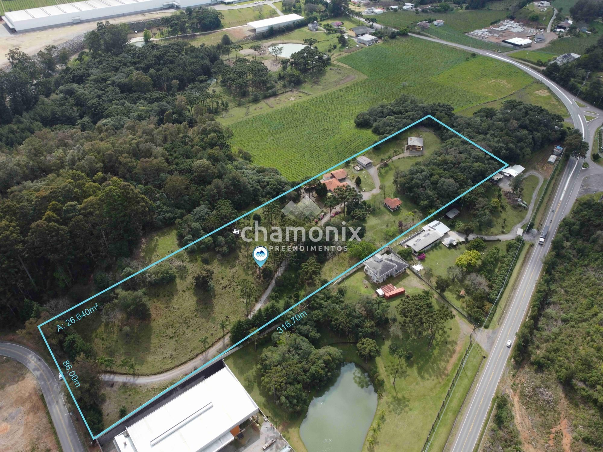 Chácara à venda com 3 quartos, 266400000m² - Foto 1