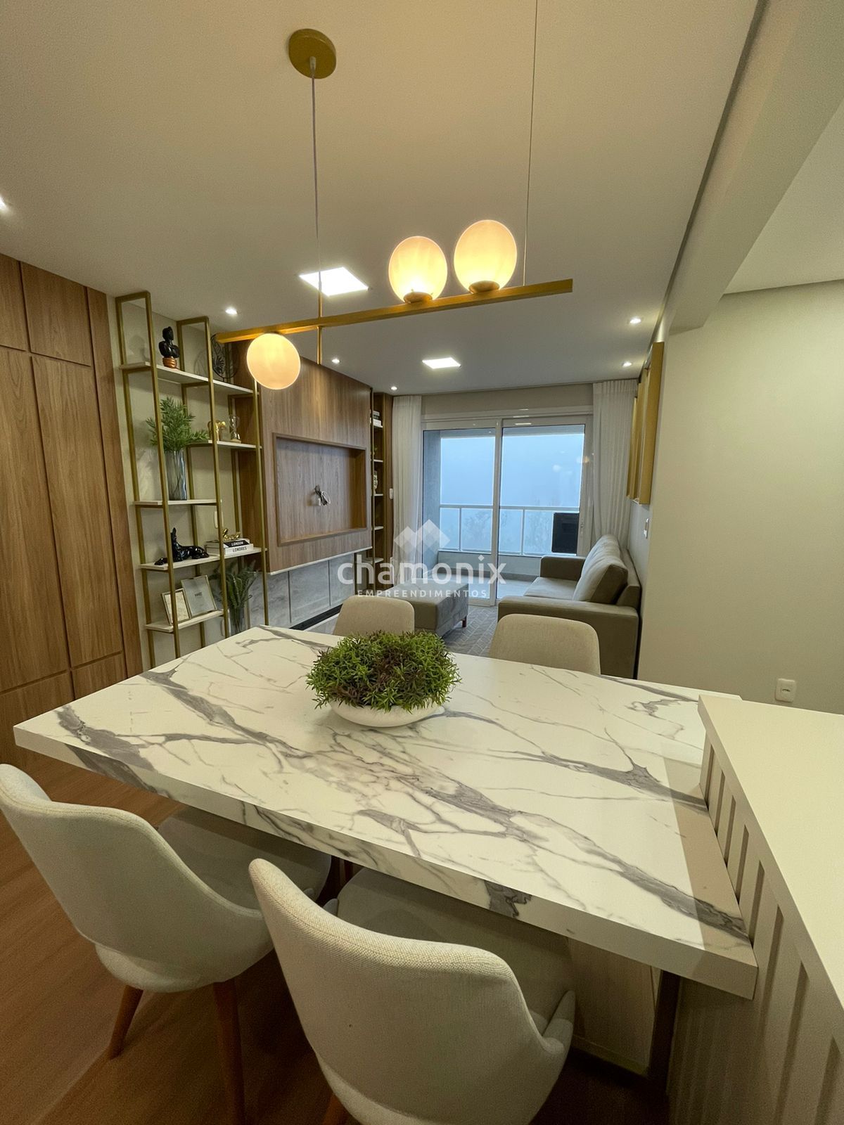 Apartamento à venda com 3 quartos, 124m² - Foto 1