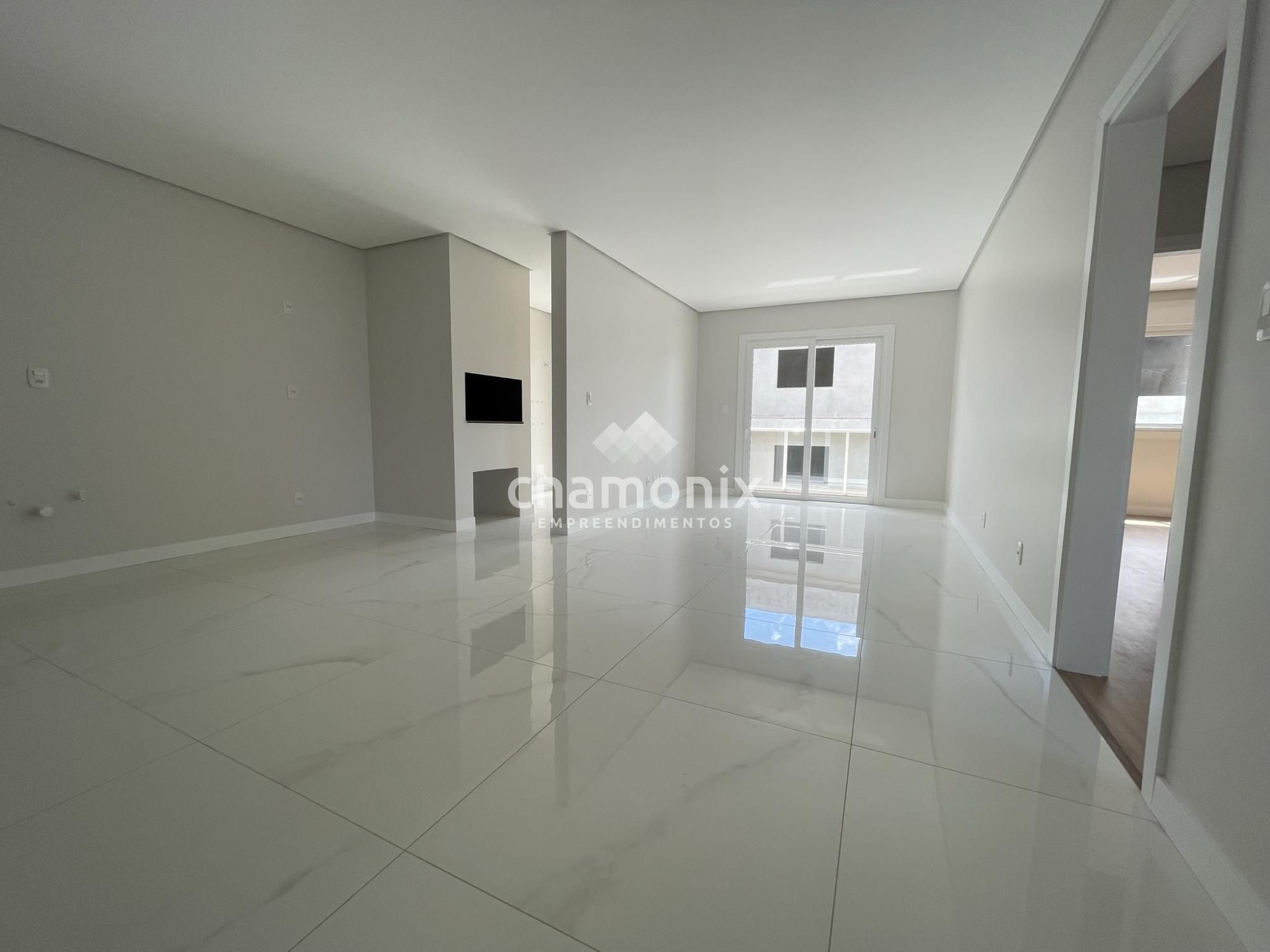 Apartamento à venda com 3 quartos, 146m² - Foto 2