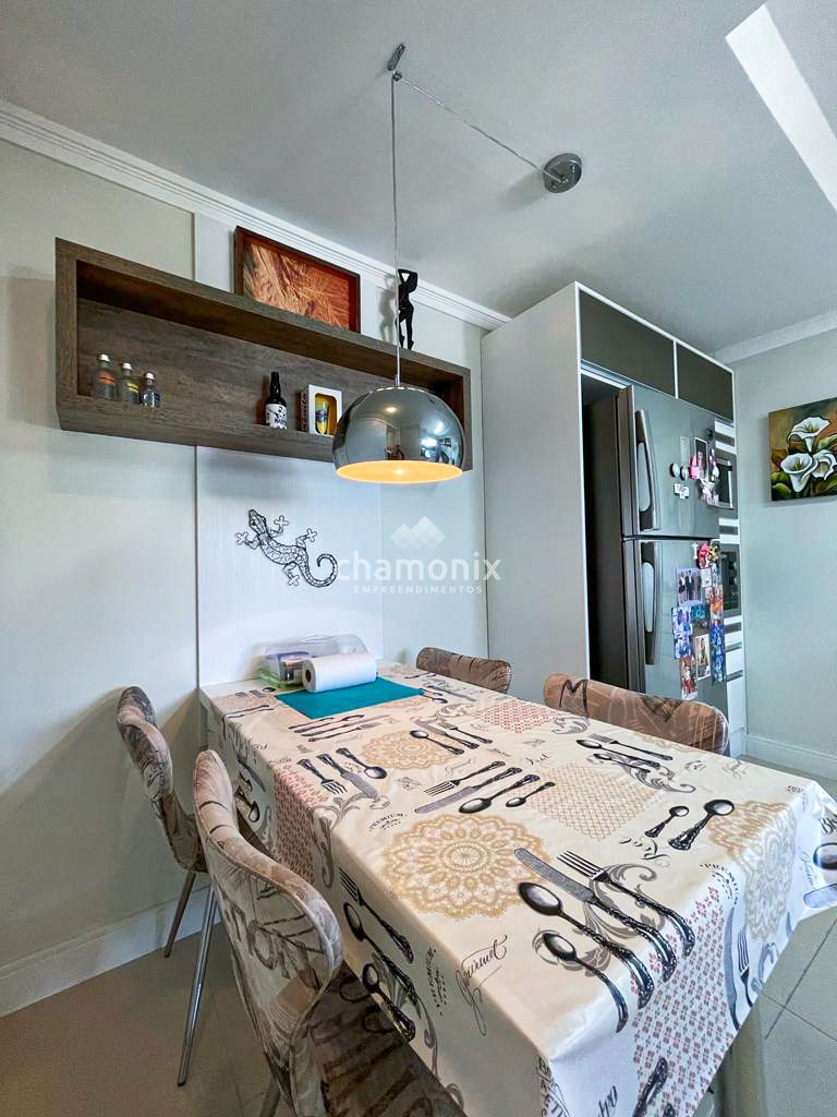 Apartamento à venda com 3 quartos, 156m² - Foto 9