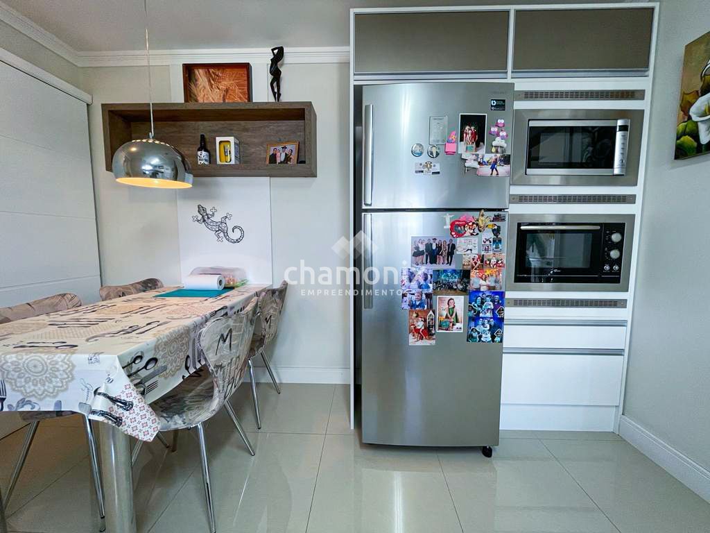 Apartamento à venda com 3 quartos, 156m² - Foto 8