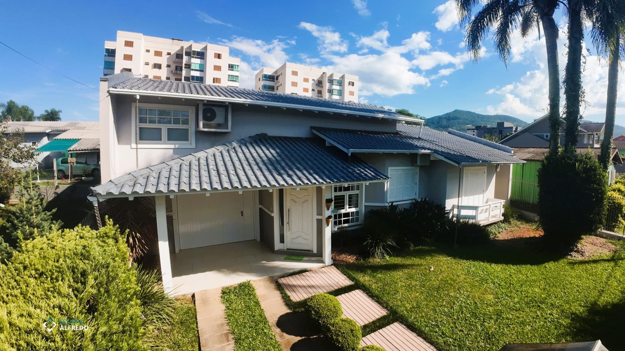 Casa à venda no Floresta, Dois Irmãos