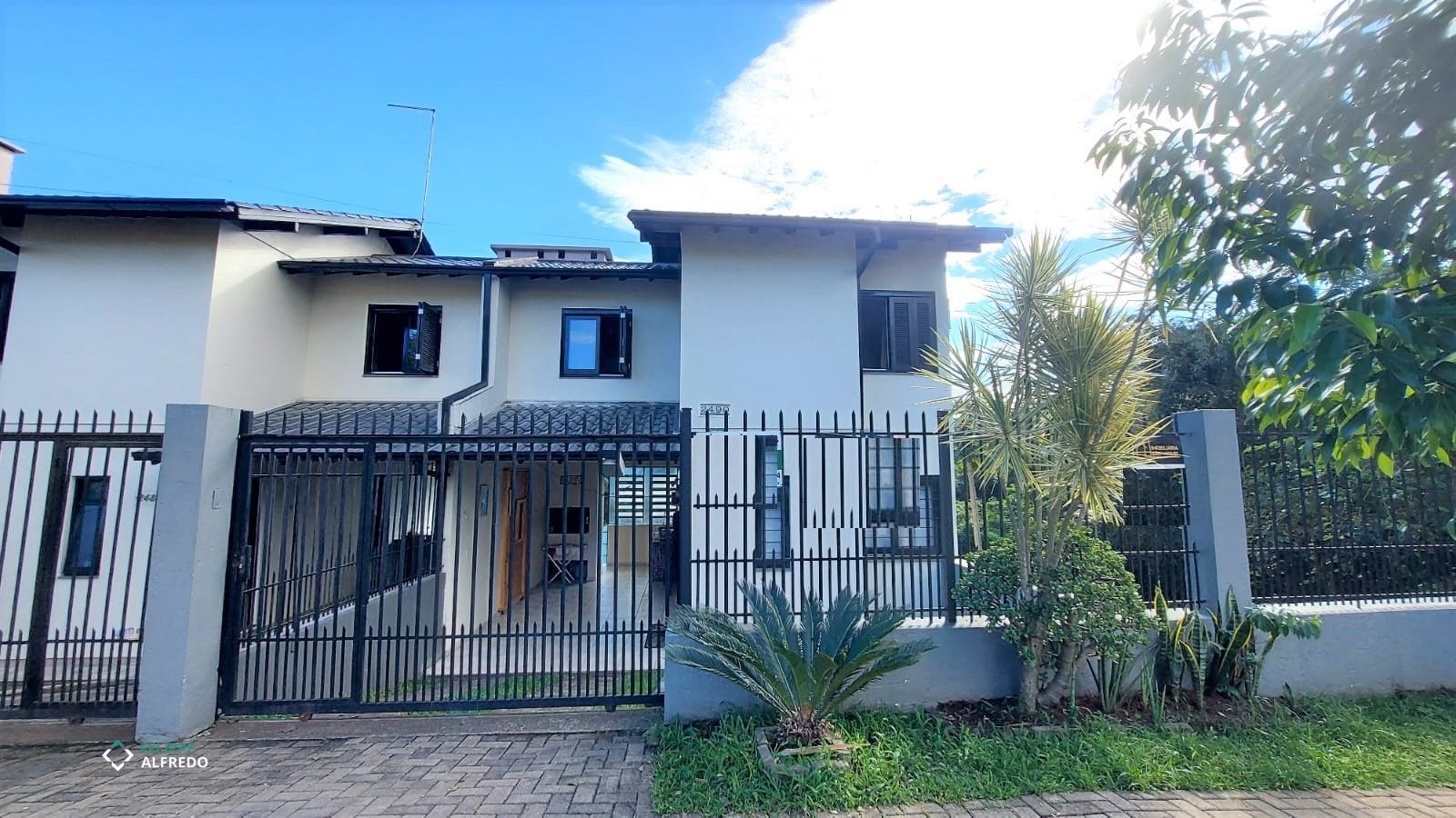 Casa à venda no Floresta, Dois Irmãos