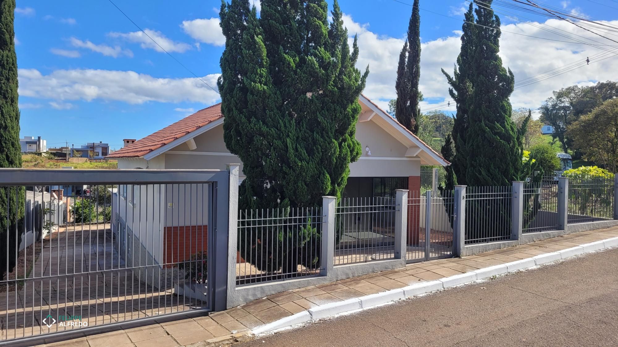 Casa à venda no Bela Vista, Dois Irmãos/RS · 3 dorm. · 300 m²