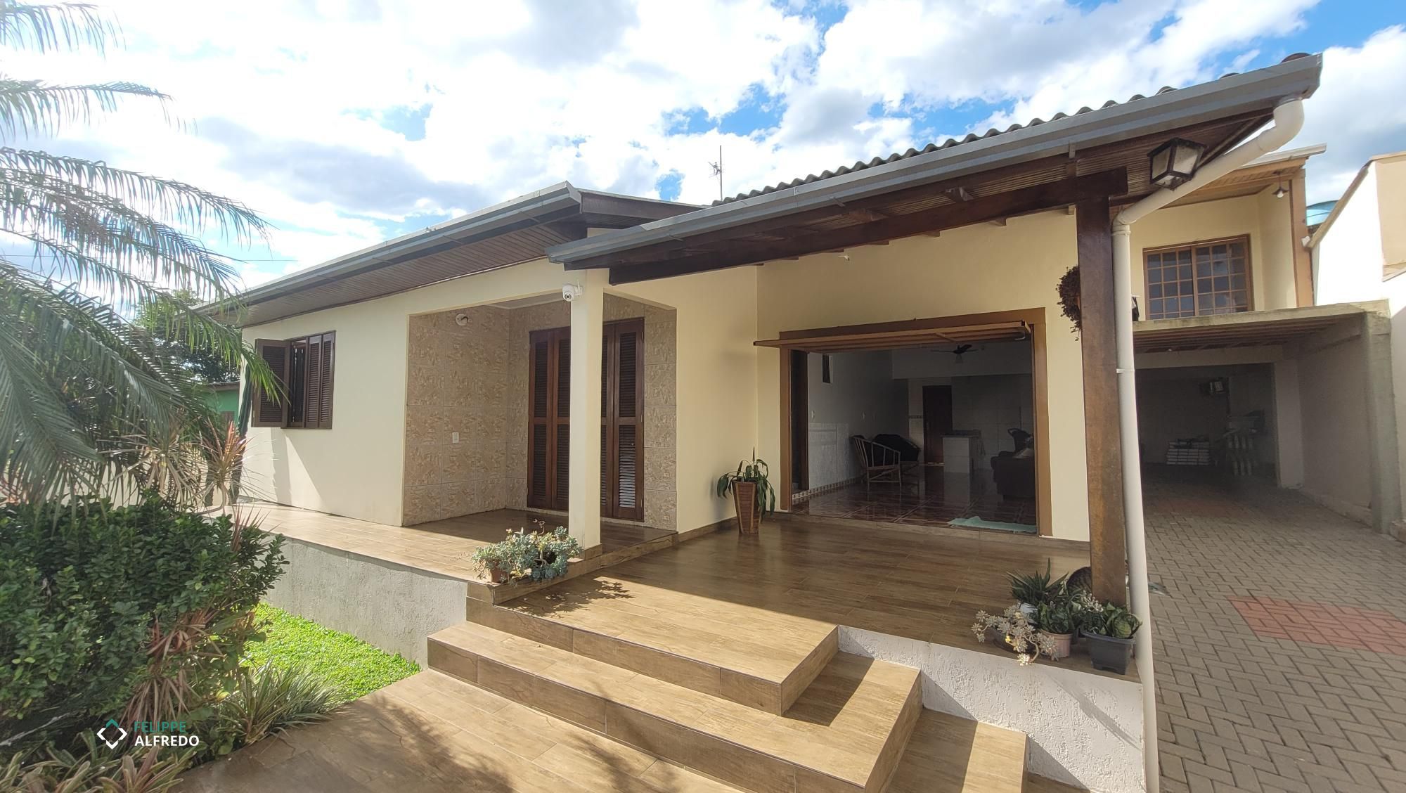 Casa à venda no Portal da Serra, Dois Irmãos