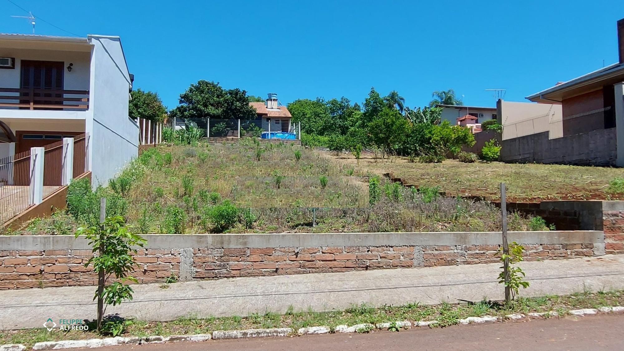 Terreno à venda no Floresta, Dois Irmãos/RS · 457,37 m²