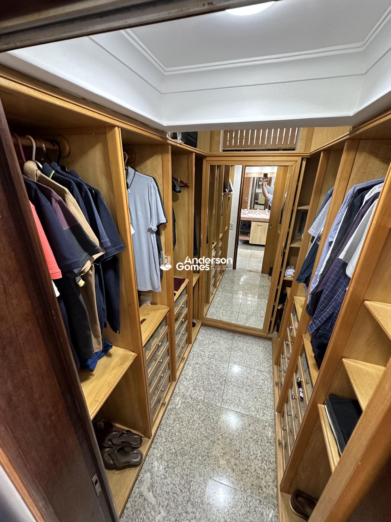 Apartamento à venda com 4 quartos, 243m² - Foto 12