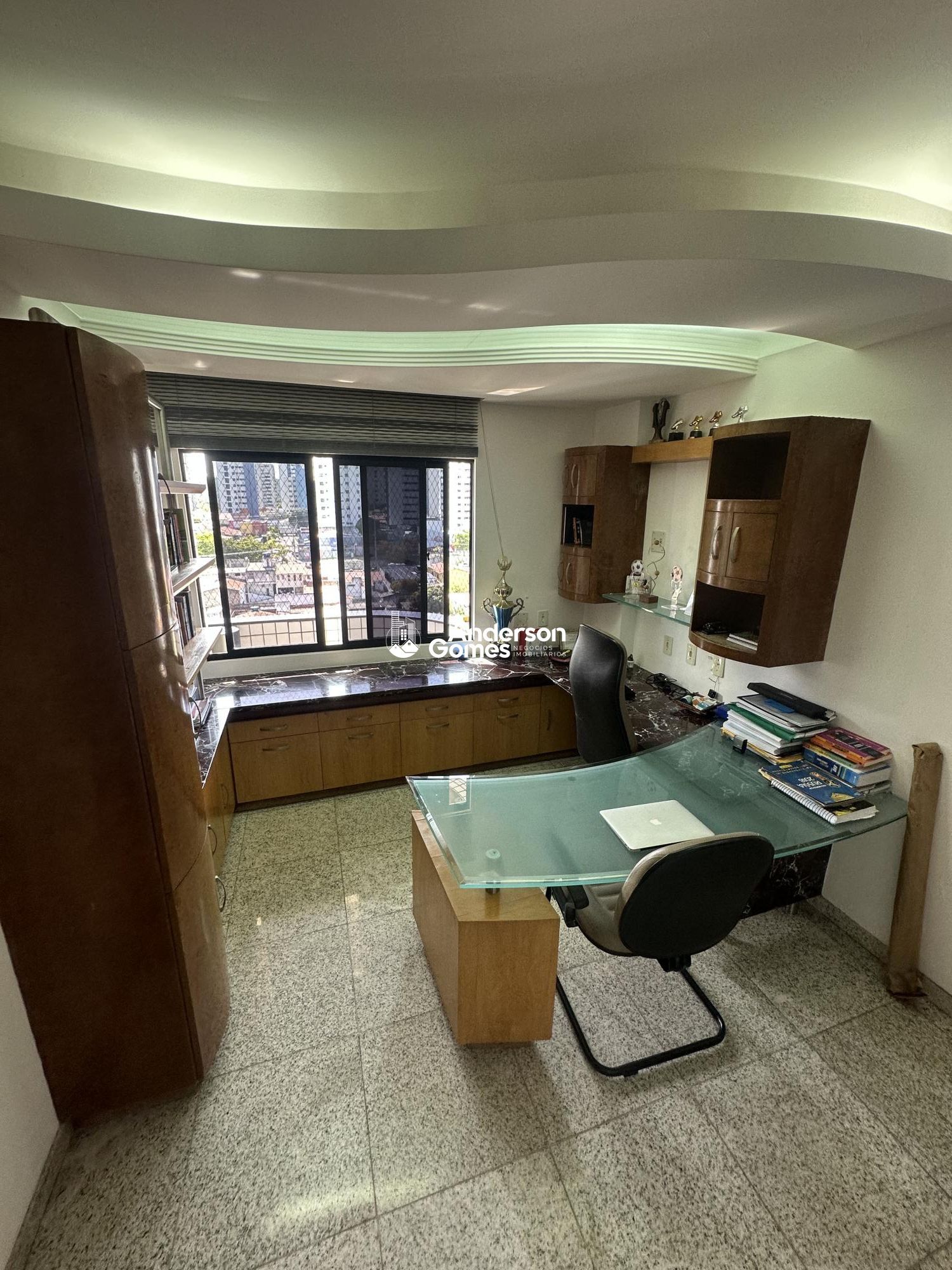 Apartamento à venda com 4 quartos, 243m² - Foto 20