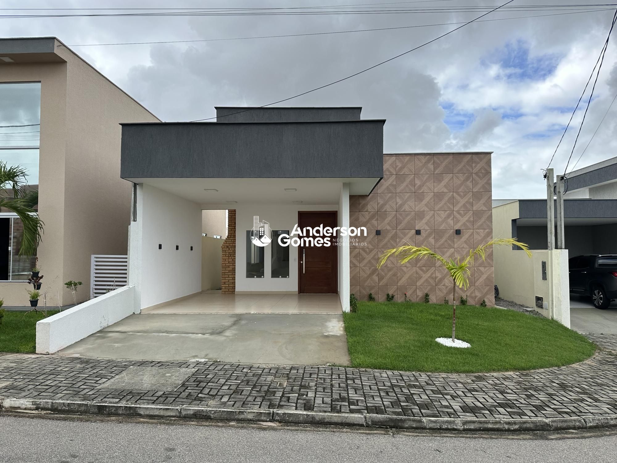 Casa à venda com 3 quartos, 114m² - Foto 2