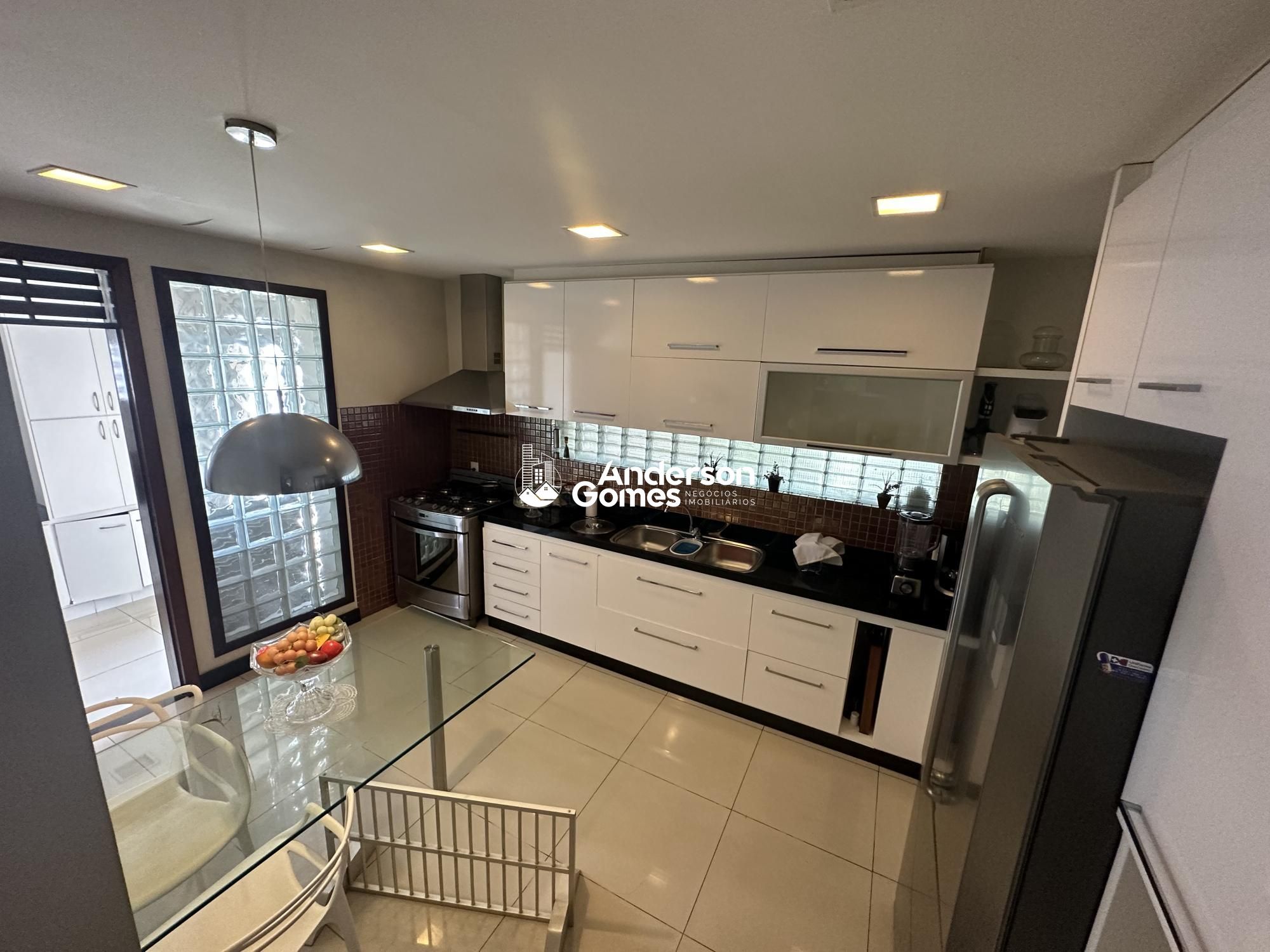 Casa à venda com 4 quartos, 360m² - Foto 15