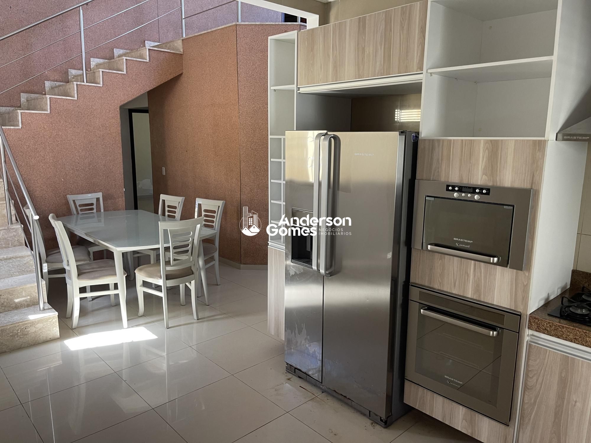 Casa à venda e aluguel com 4 quartos, 223m² - Foto 11