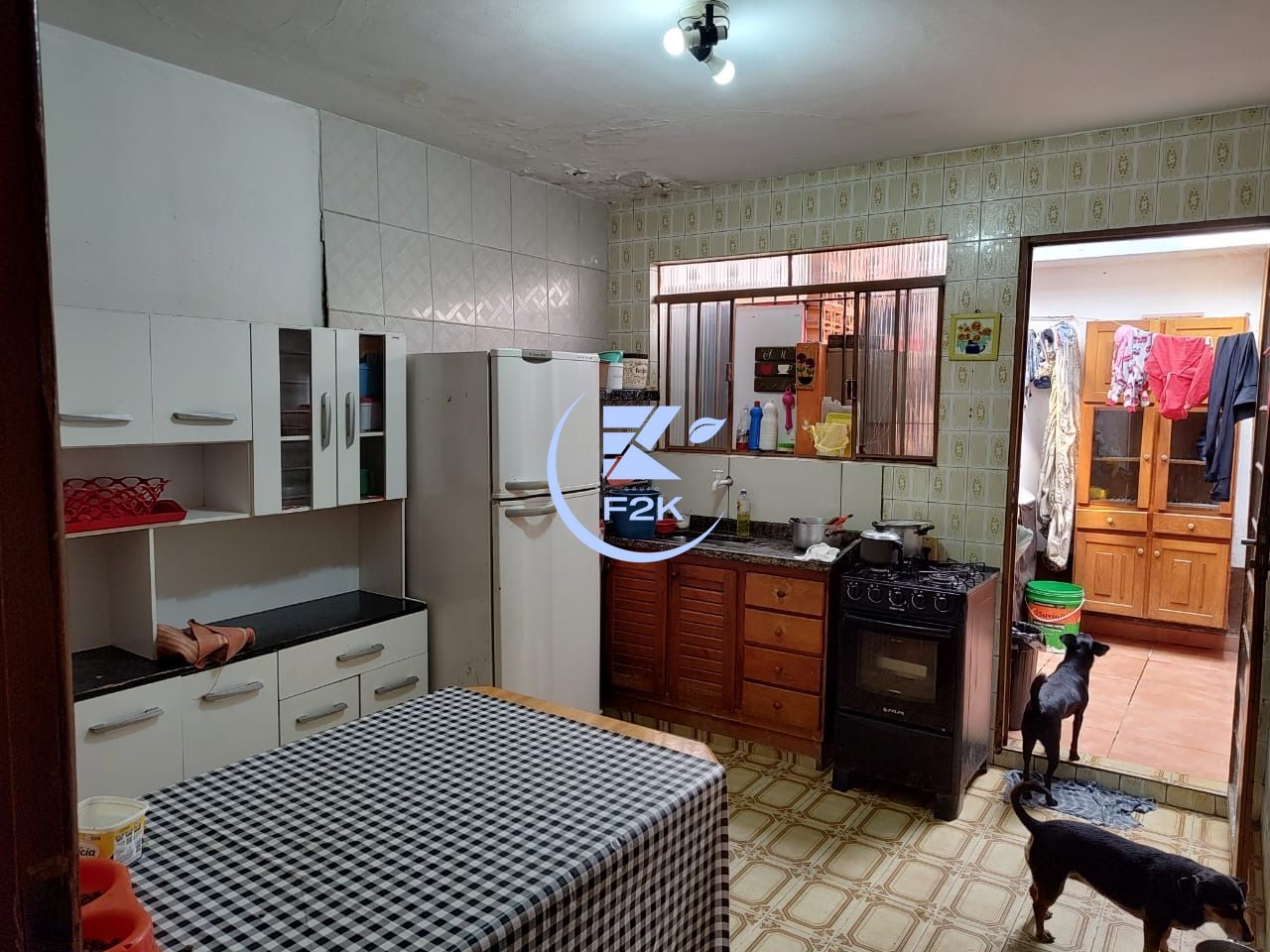 Casa à venda com 2 quartos, 61m² - Foto 2