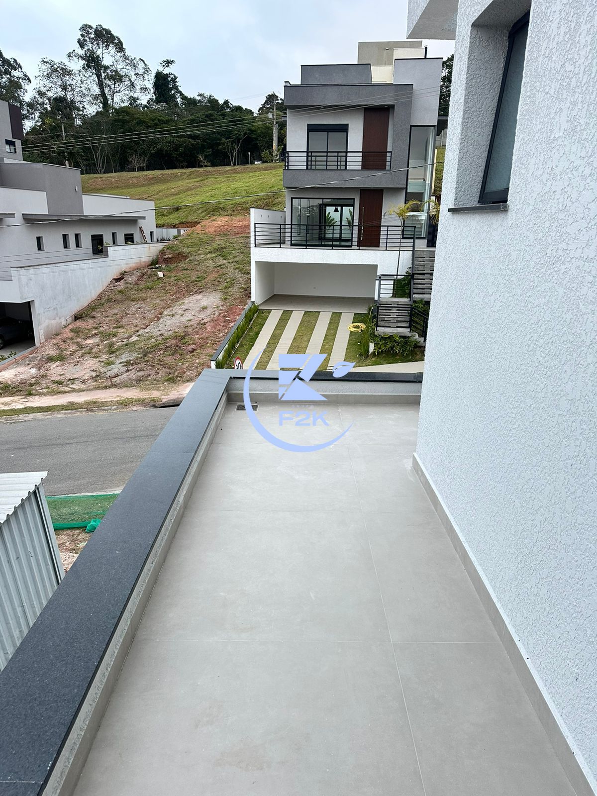 Casa de Condomínio à venda com 3 quartos, 230m² - Foto 4