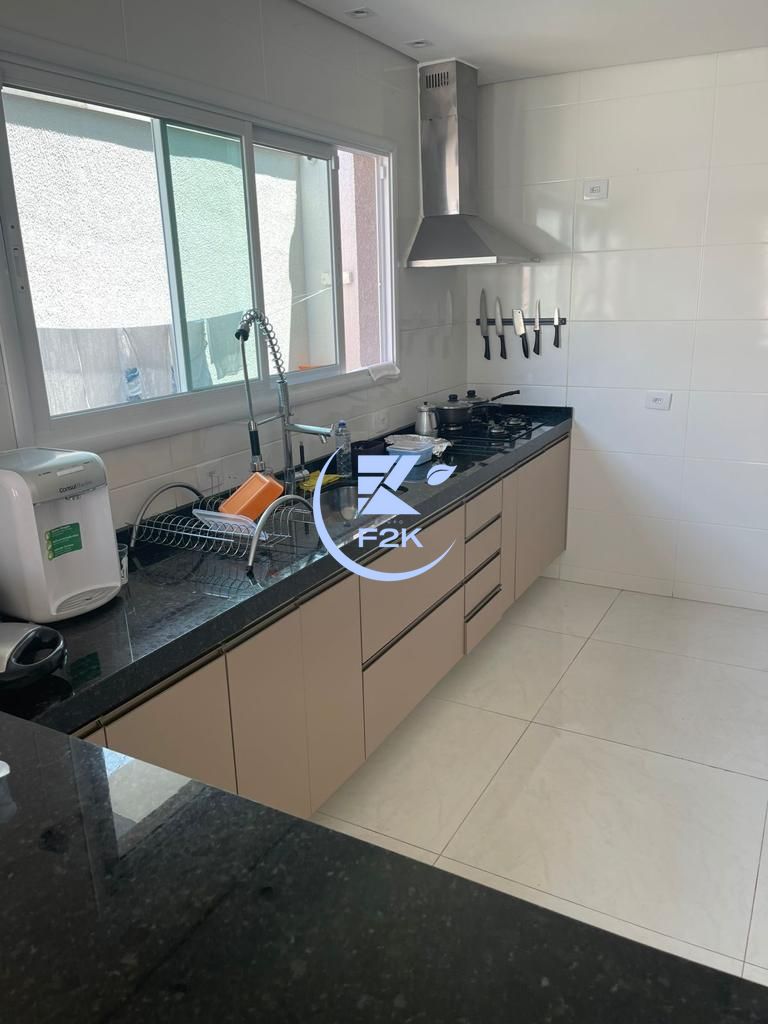 Sobrado à venda com 2 quartos, 147m² - Foto 4