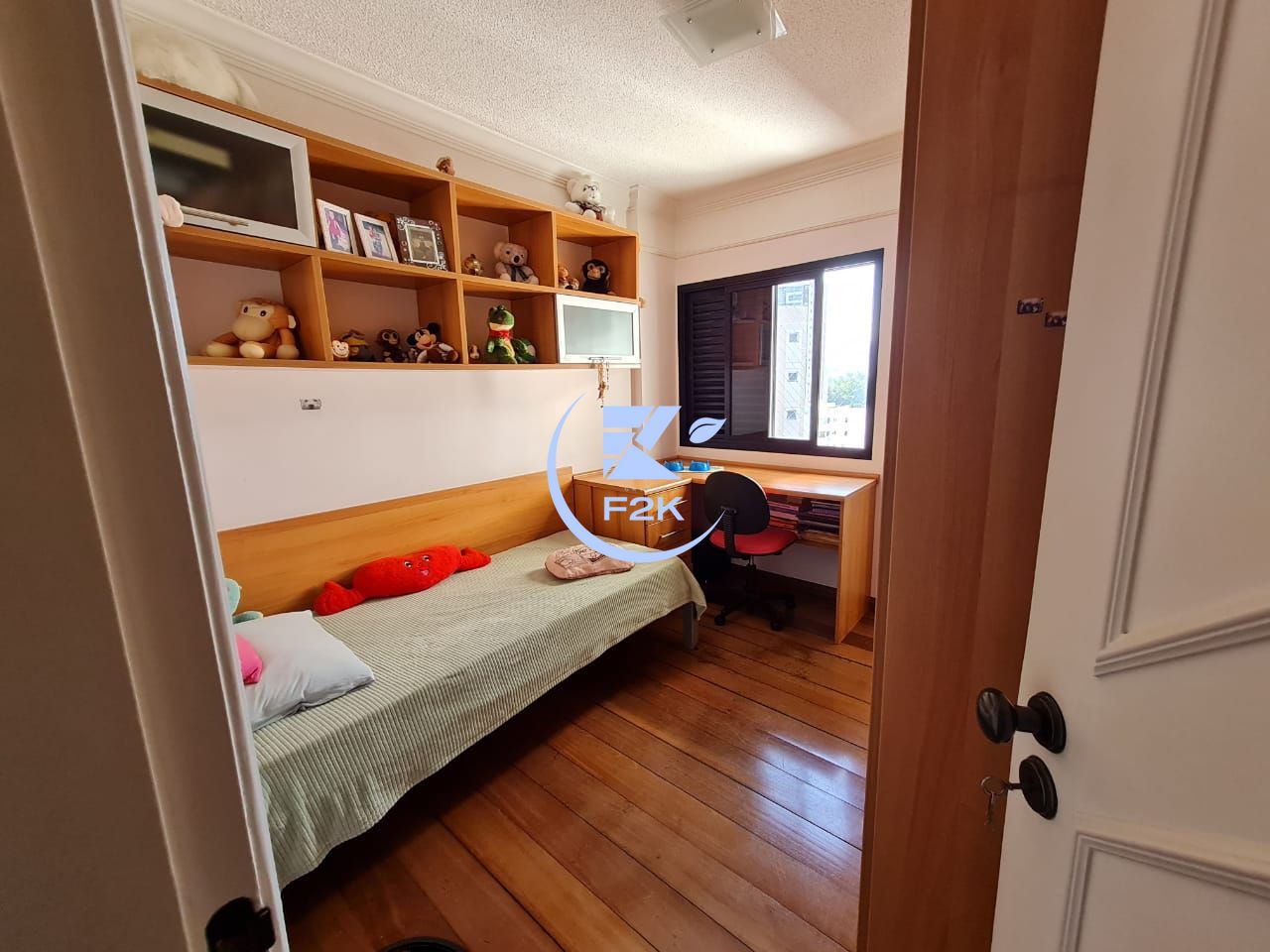 Apartamento à venda com 3 quartos, 124m² - Foto 7
